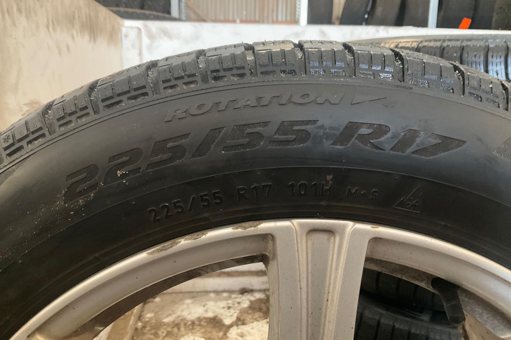 Vinterhjul (nr 90) PIRELLI ICE ZERO  225/55R17 - 0 km