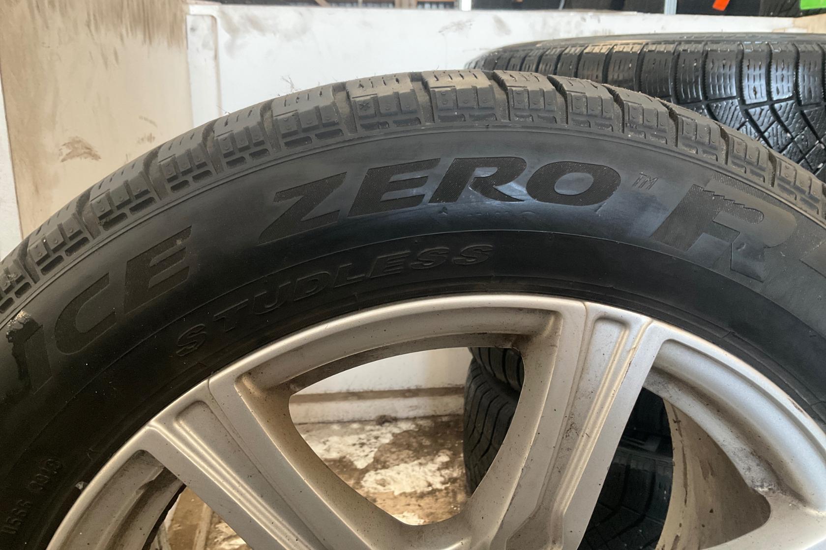 Vinterhjul (nr 90) PIRELLI ICE ZERO  225/55R17 - 0 km