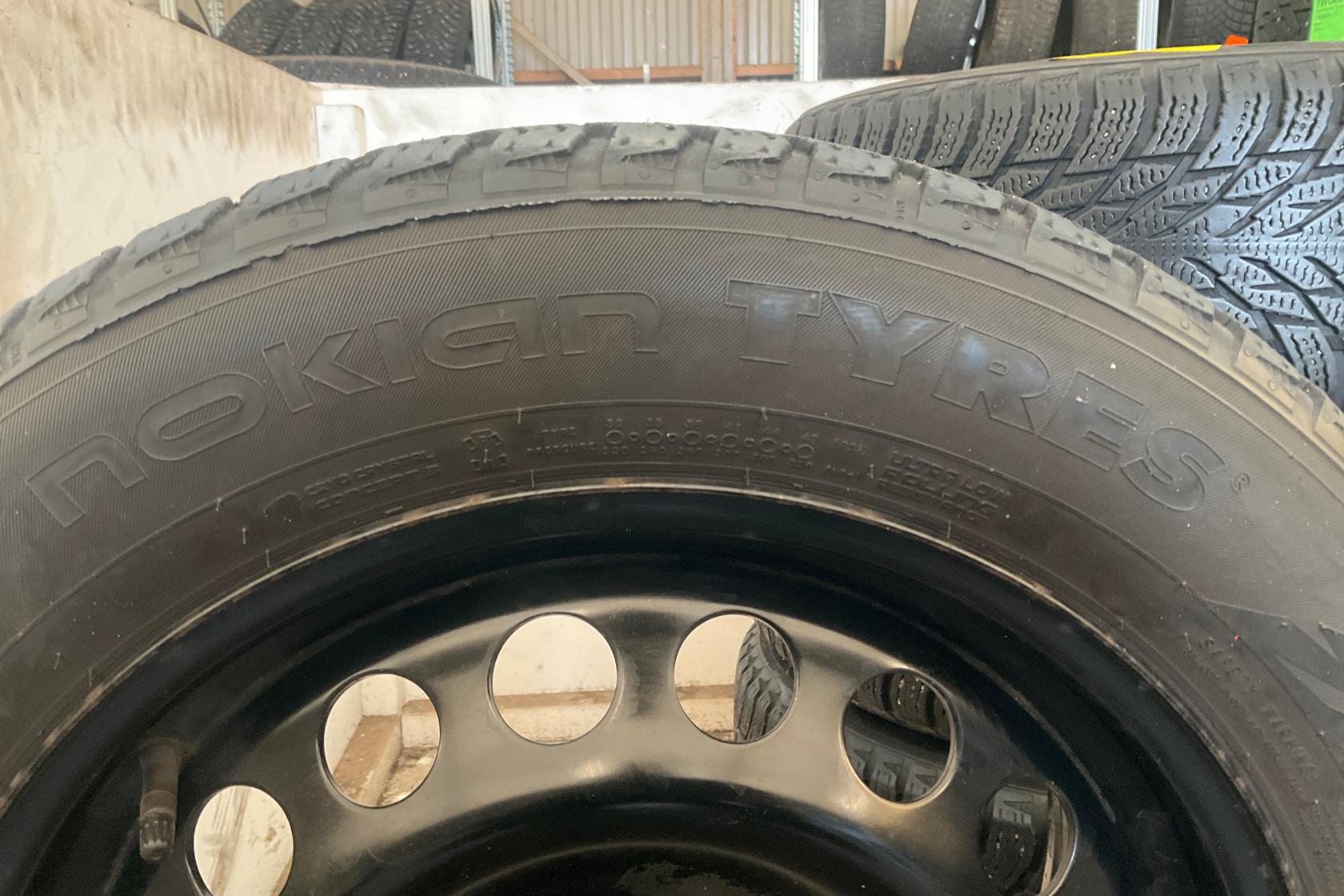 Vinterhjul (nr 104) NOKIAN HAKKAPELIITTA R3 235/55R17 - 0 km