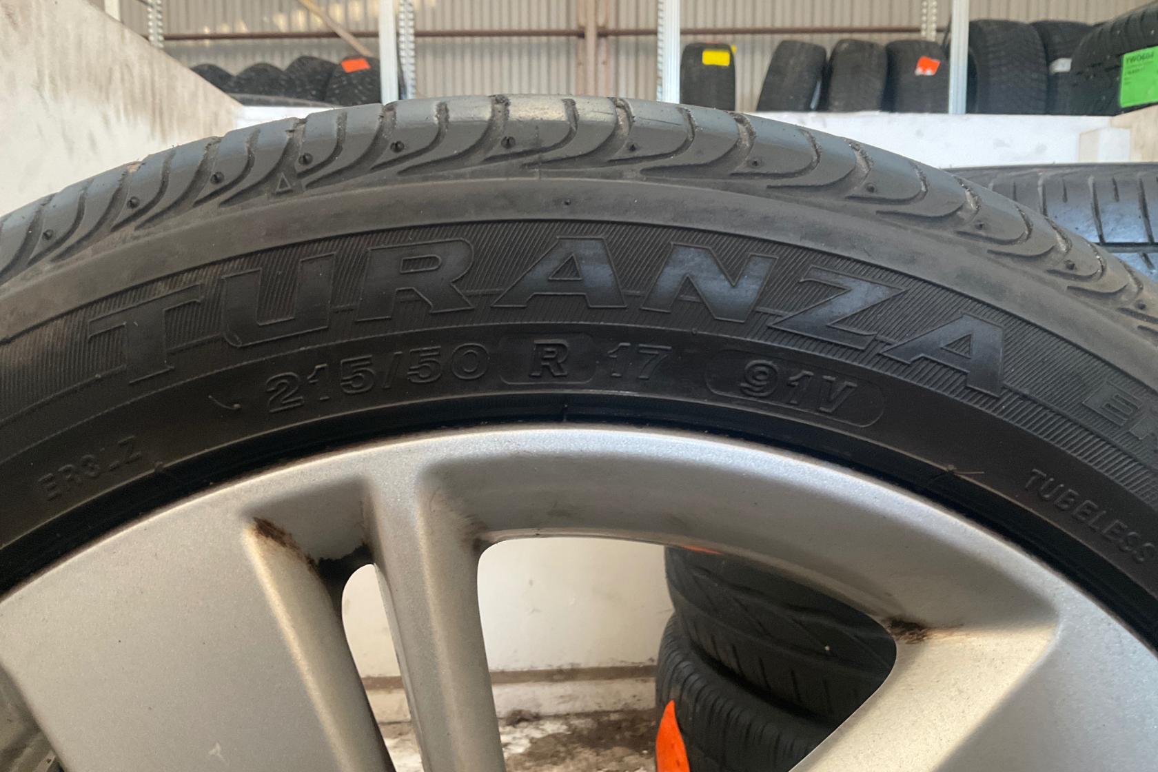 Vinterhjul (nr 105) BRIDGESTONE TURANZA 215/50R17 - 0 km