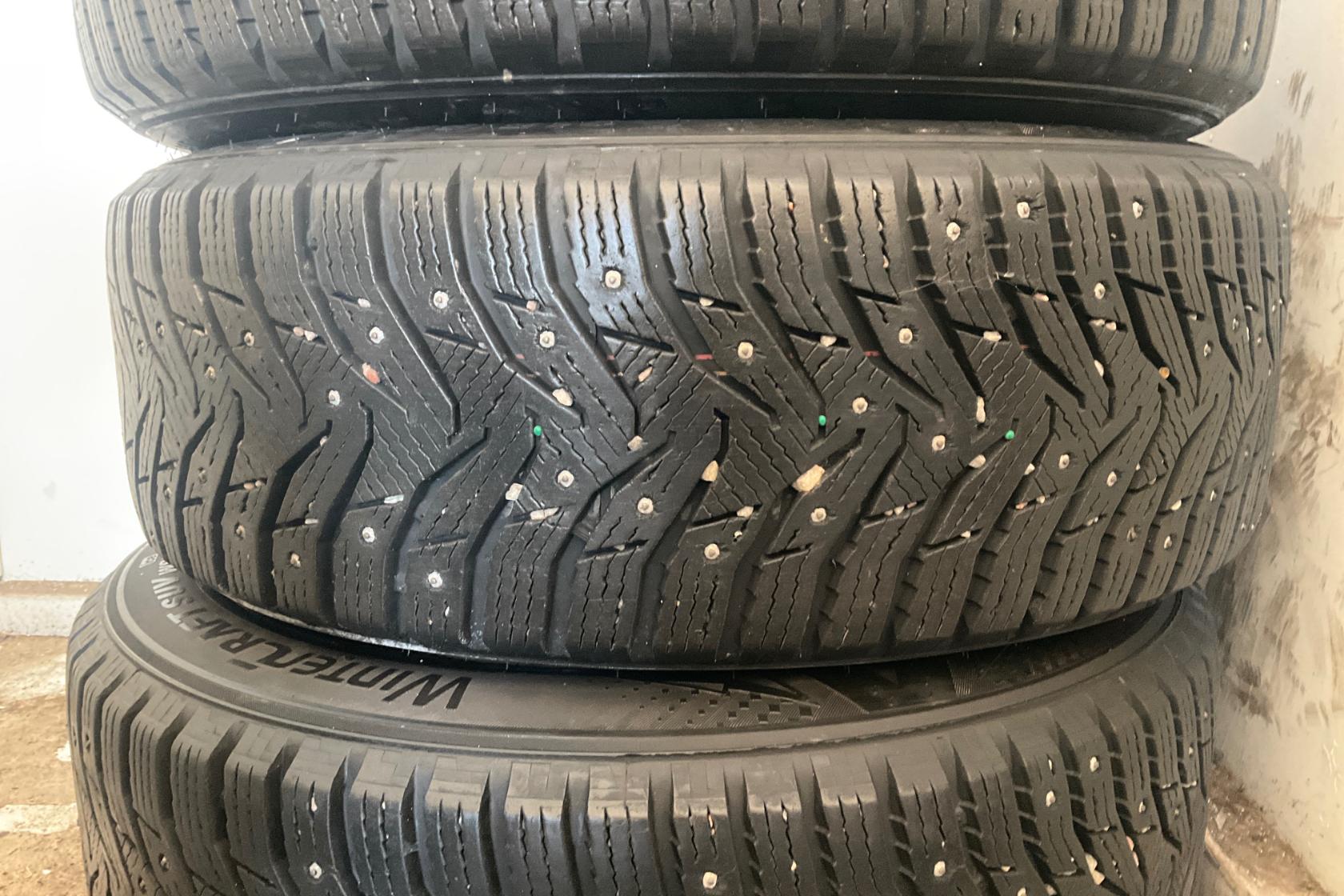 Vinterhjul (nr 111) KUMHO WINTERCRAFT SUV  215/60R17 - 0 km