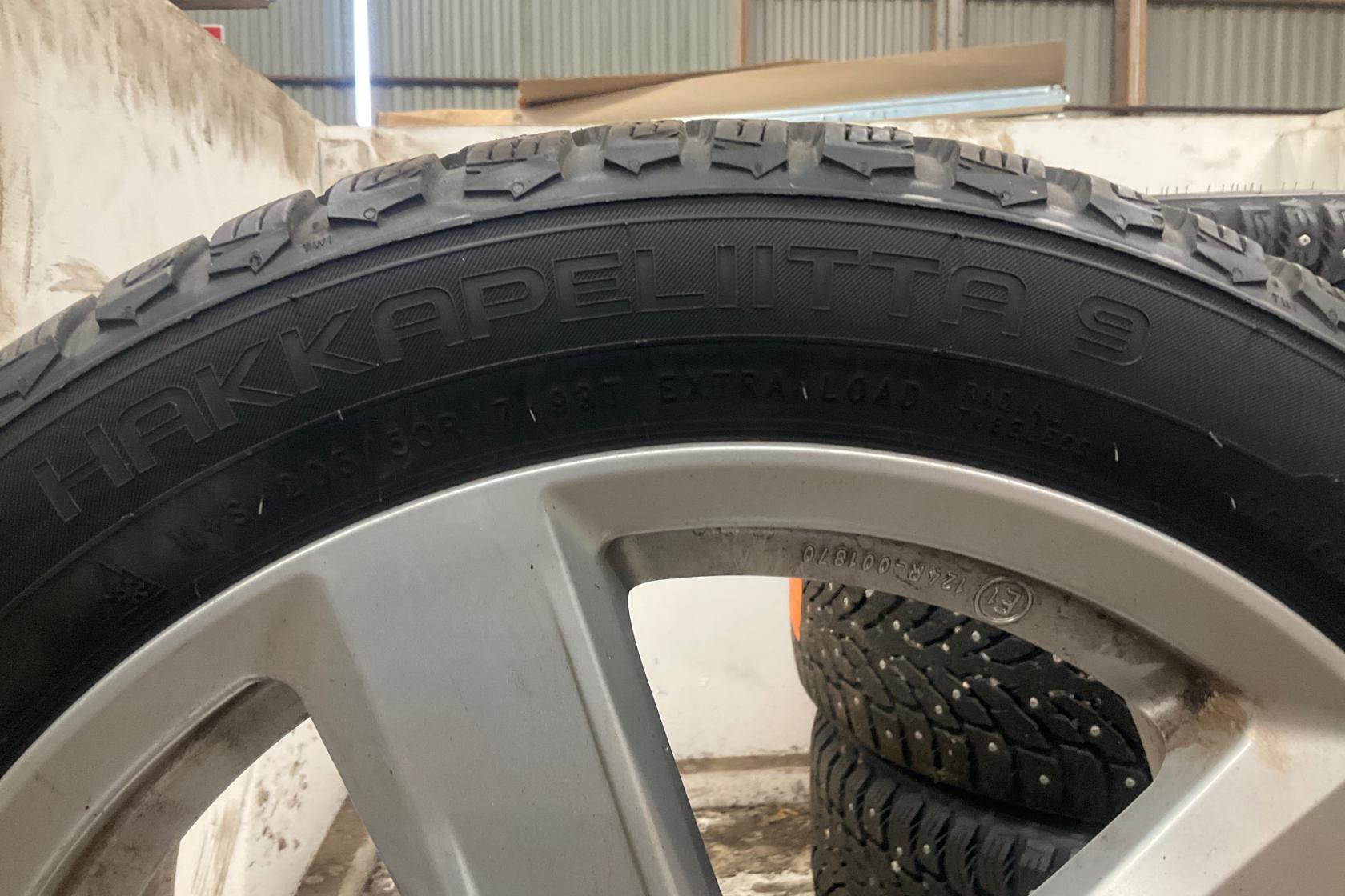 Vinterhjul (nr 120) NOKIAN HAKKAPELIITTA 9 205/50R17 - 0 km