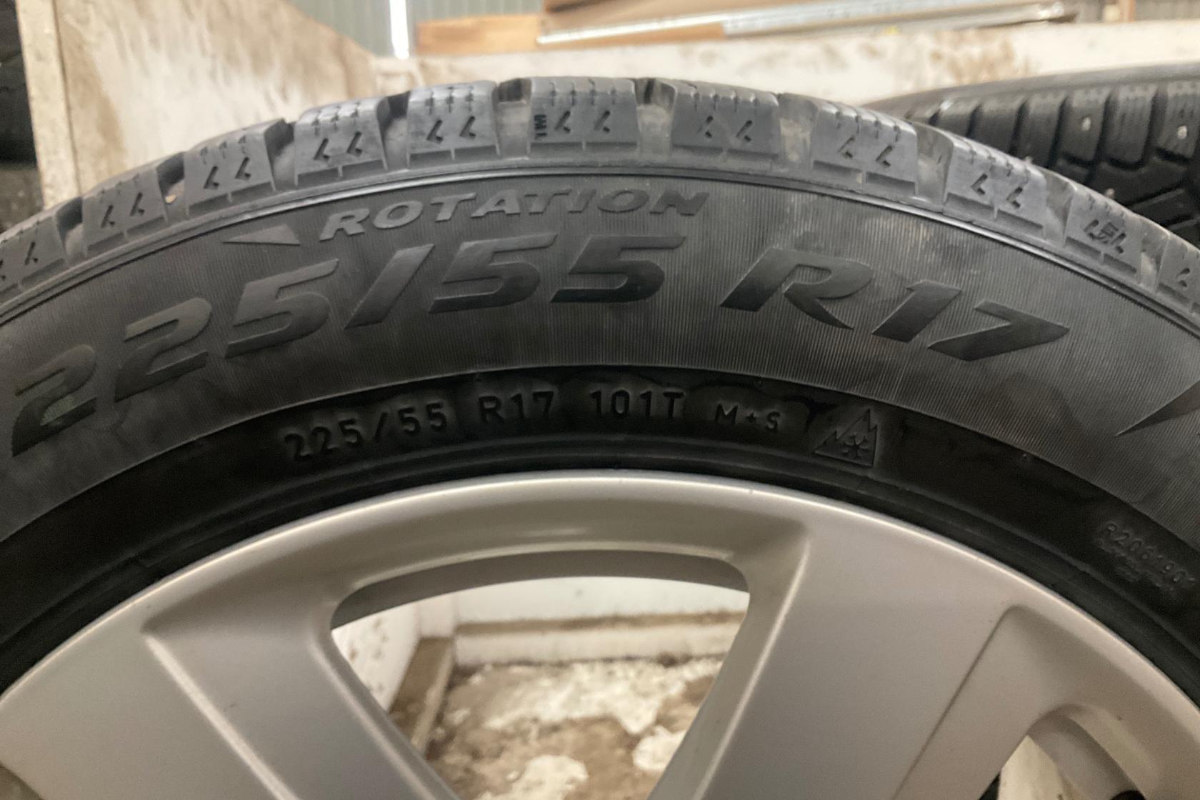 Vinterhjul (nr 125) PIRELLI ICE ZERO 225/55R17 - 0 km