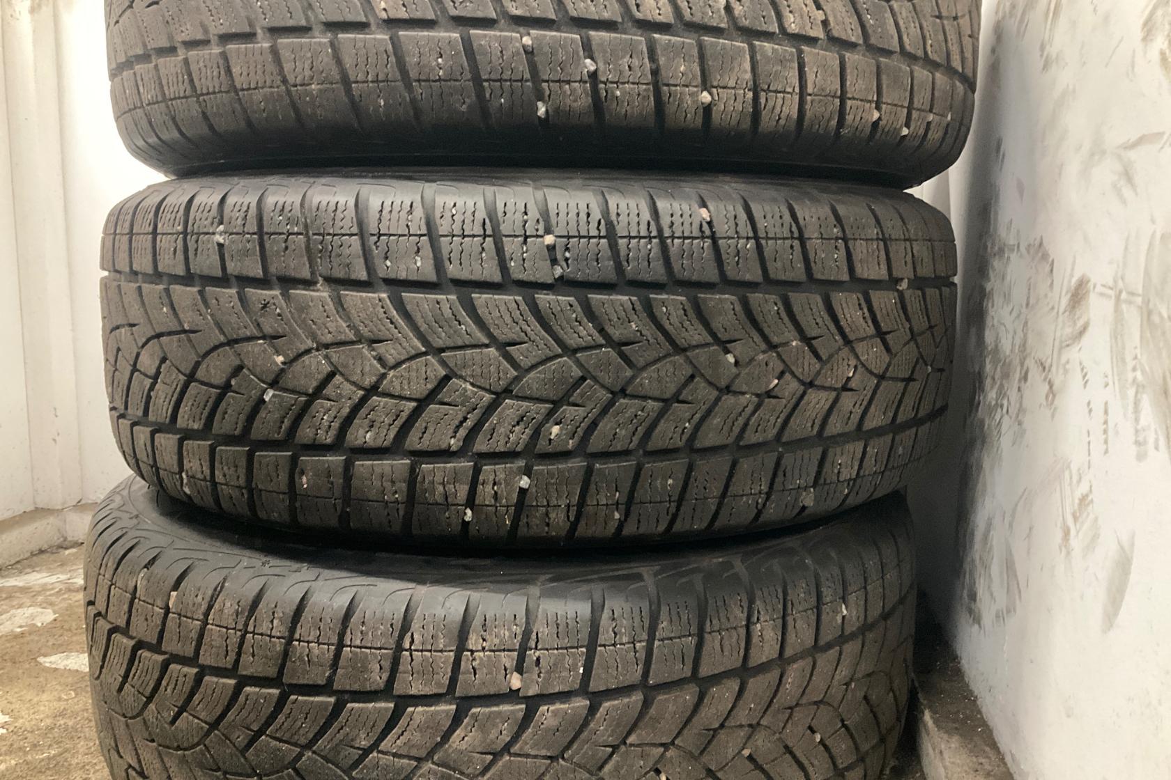 Vinterhjul (nr 131) GOODYEAR ULTRAGRIPP ICE 225/60R17 - 0 km