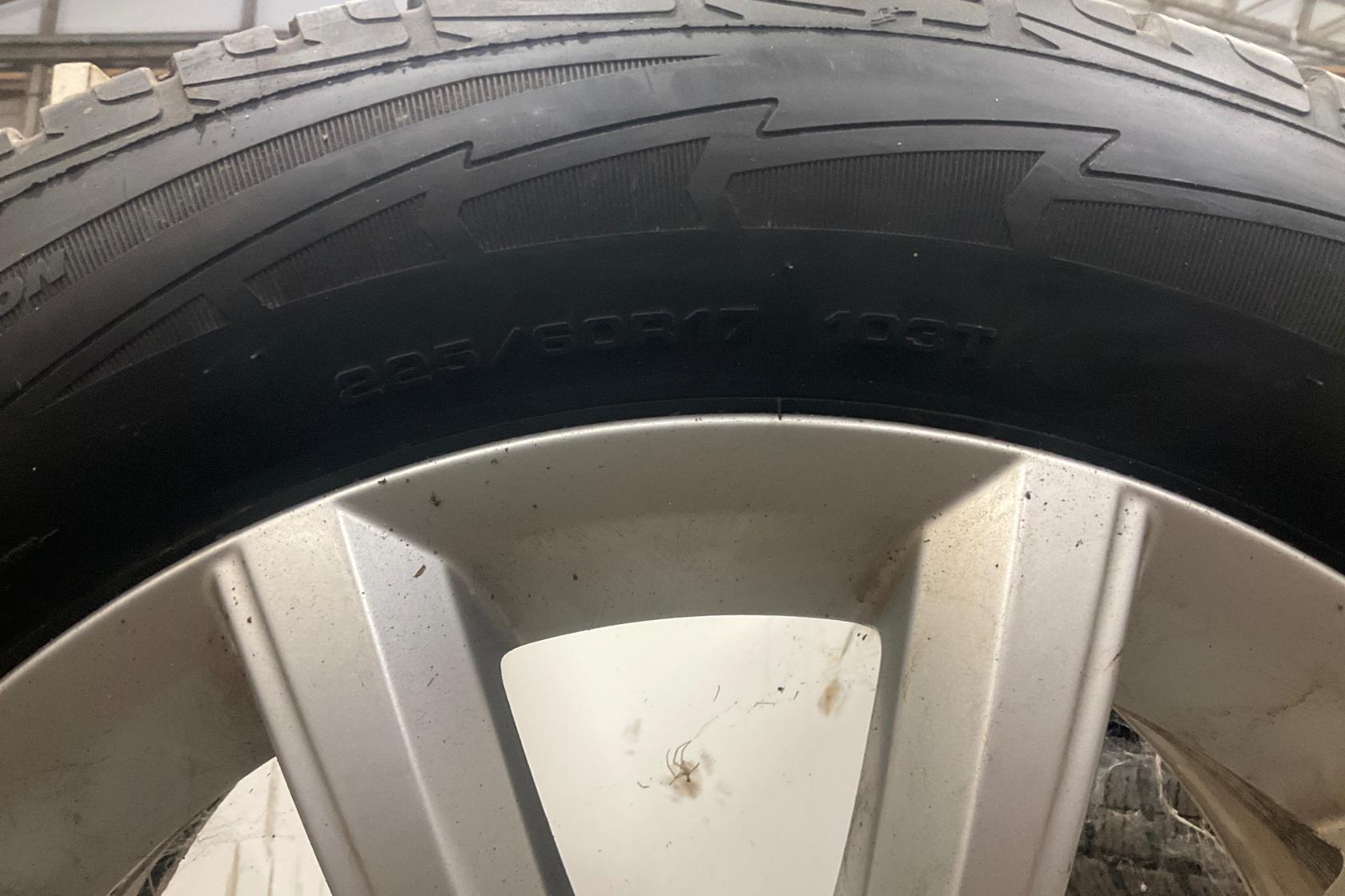 Vinterhjul (nr 131) GOODYEAR ULTRAGRIPP ICE 225/60R17 - 0 km