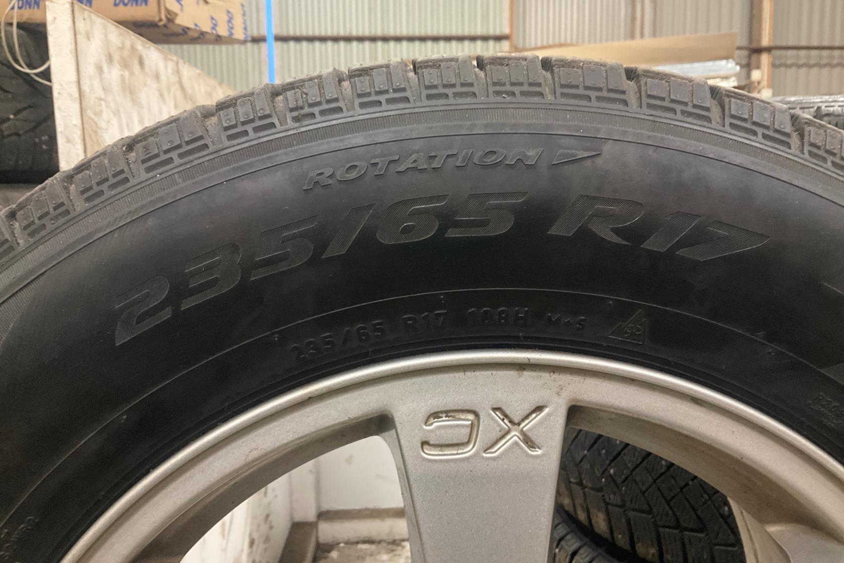 Vinterhjul (nr 133) PIRELLI ICE ZERO 235/65R17 - 0 km