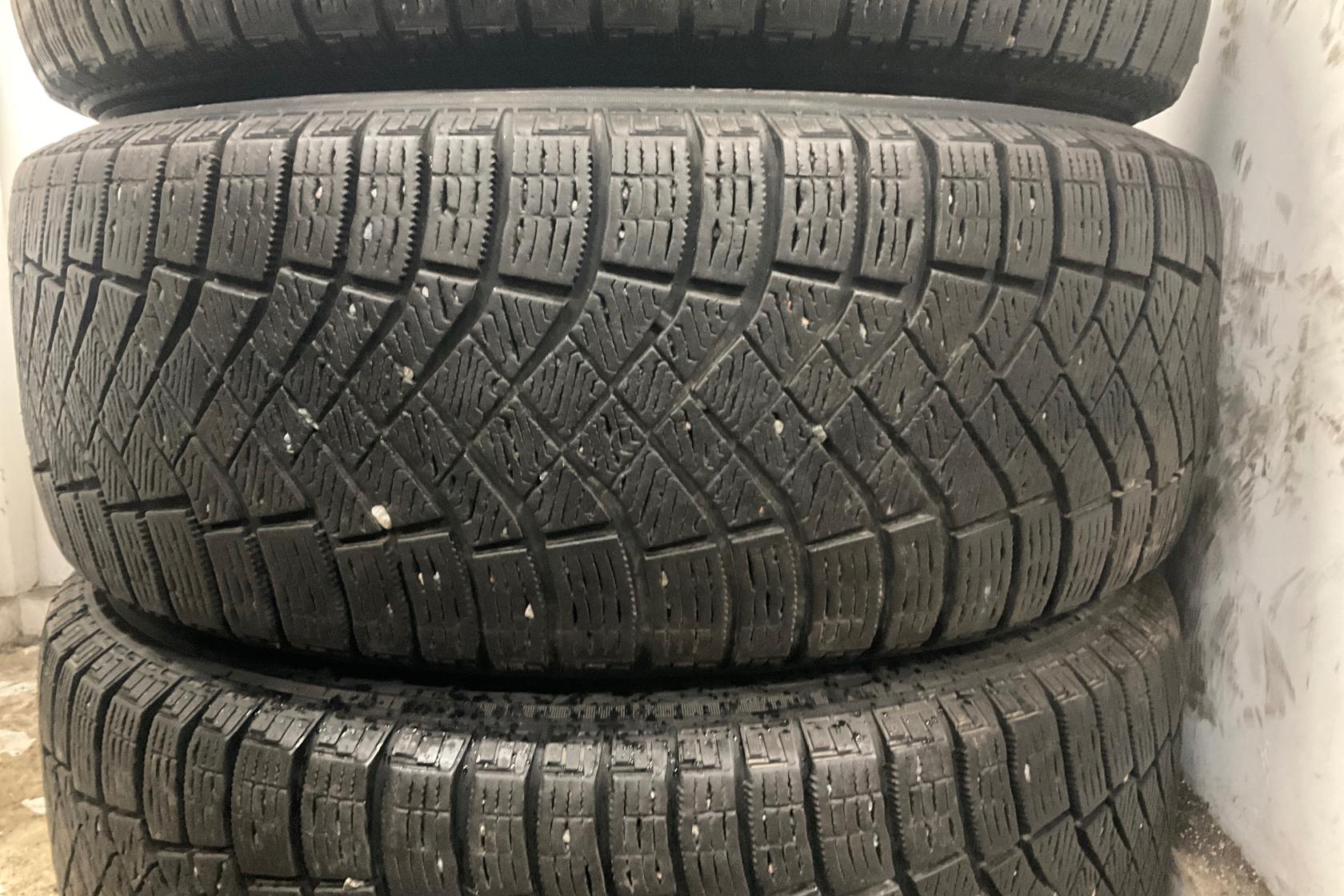 Vinterhjul (nr 133) PIRELLI ICE ZERO 235/65R17 - 0 km