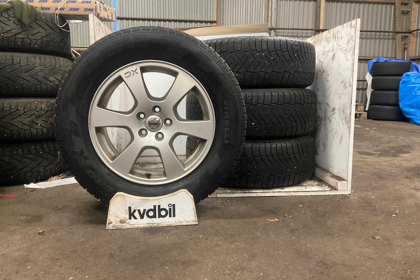 Vinterhjul (nr 133) PIRELLI ICE ZERO 235/65R17 - 0 km