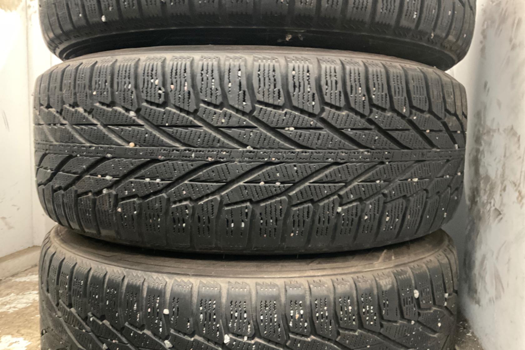 Vinterhjul (nr 157) NOKIAN HAKKAPELIITTA R2 SUV 225/60R18 - 0 km