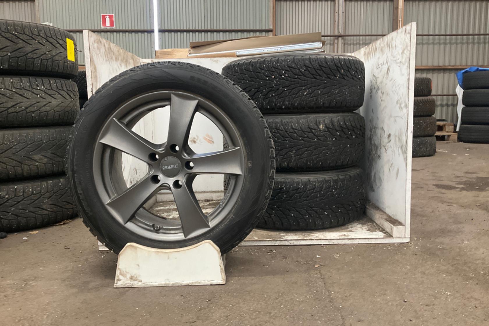 Vinterhjul (nr 161) NOKIAN HAKKAPELIITTA R2 225/55R17 - 0 km