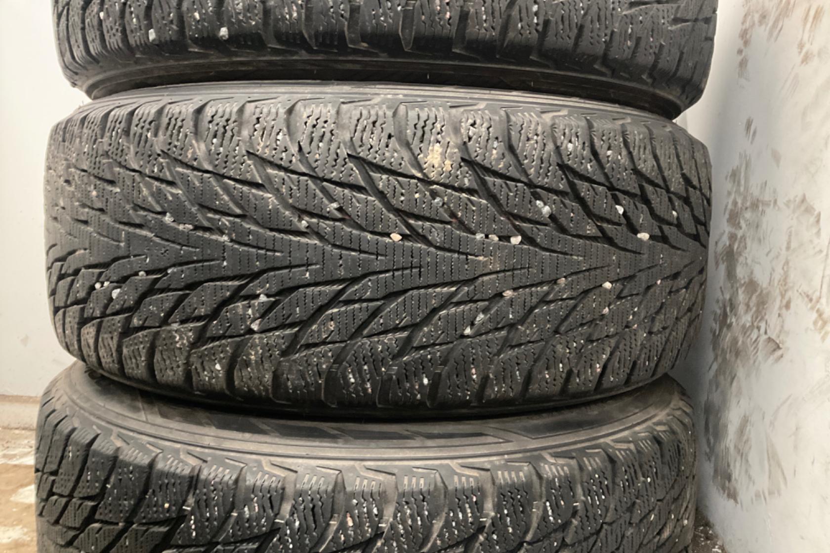 Vinterhjul (nr 161) NOKIAN HAKKAPELIITTA R2 225/55R17 - 0 km