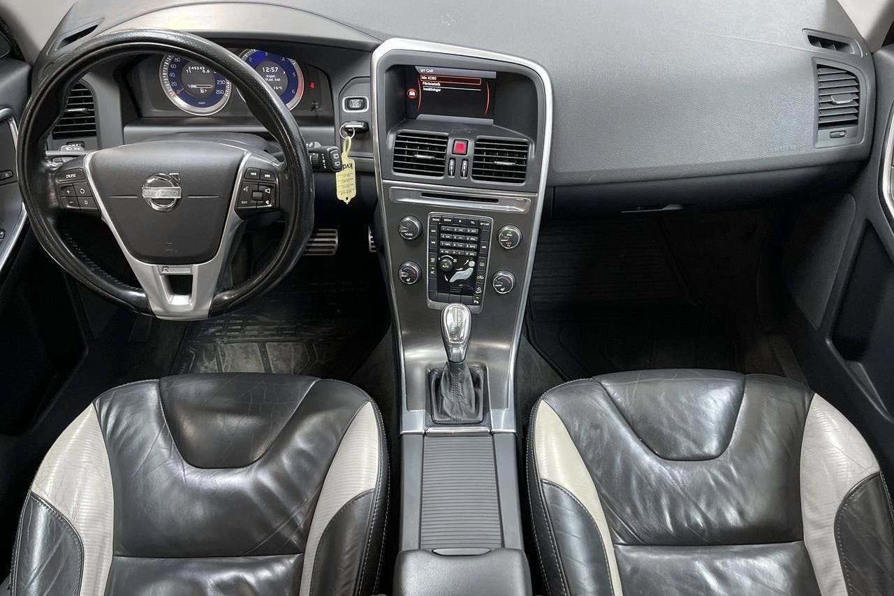 Volvo XC60 D4 AWD (163hk) - 249 340 km - Automatic - brown - 2013