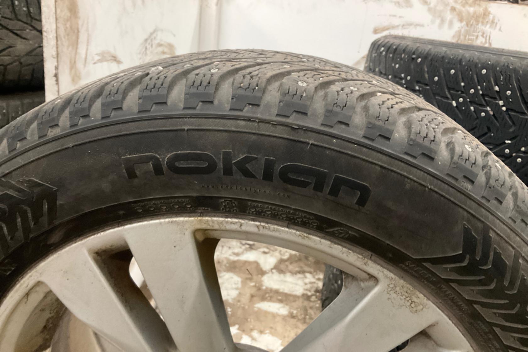 Vinterhjul (nr 180) NOKIA HAKKAPELIITTA 8 225/55R17 - 0 km