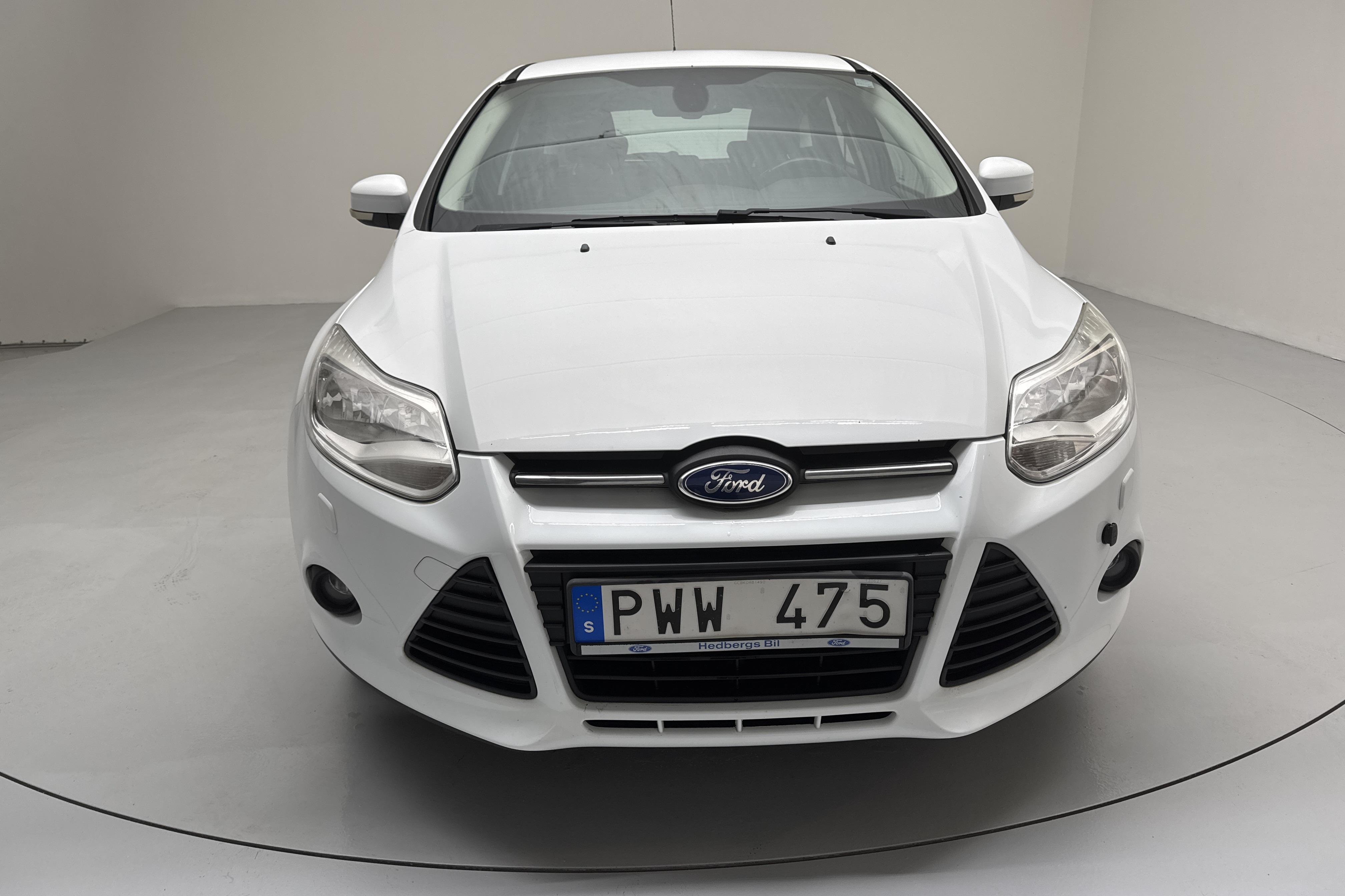 Ford Focus 1.6 CNG 5dr (120hk) - 6 267 mil - Manuell - vit - 2013