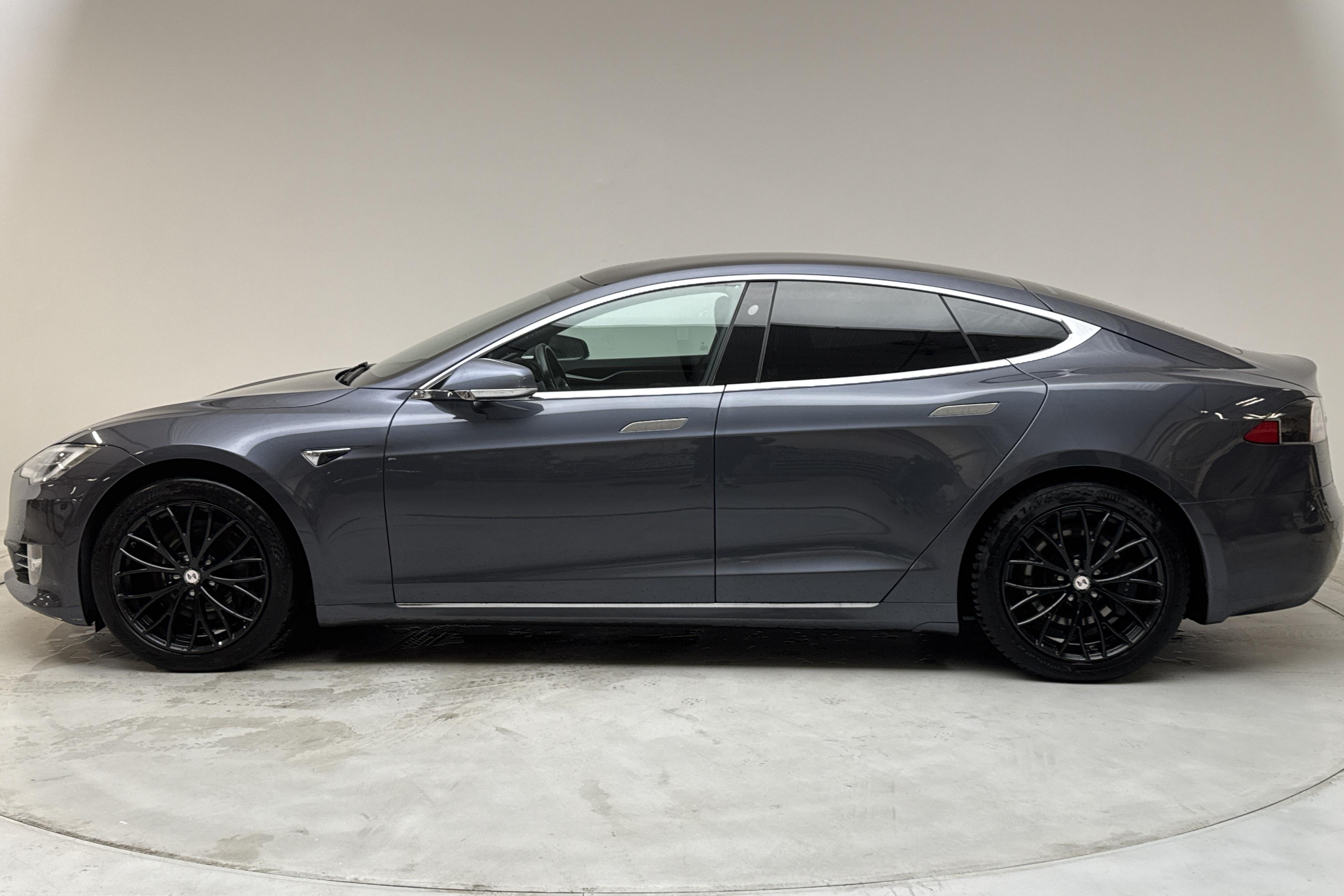 Tesla Model S Dual Motor Long Range AWD - 104 710 km - Automatic - gray - 2020