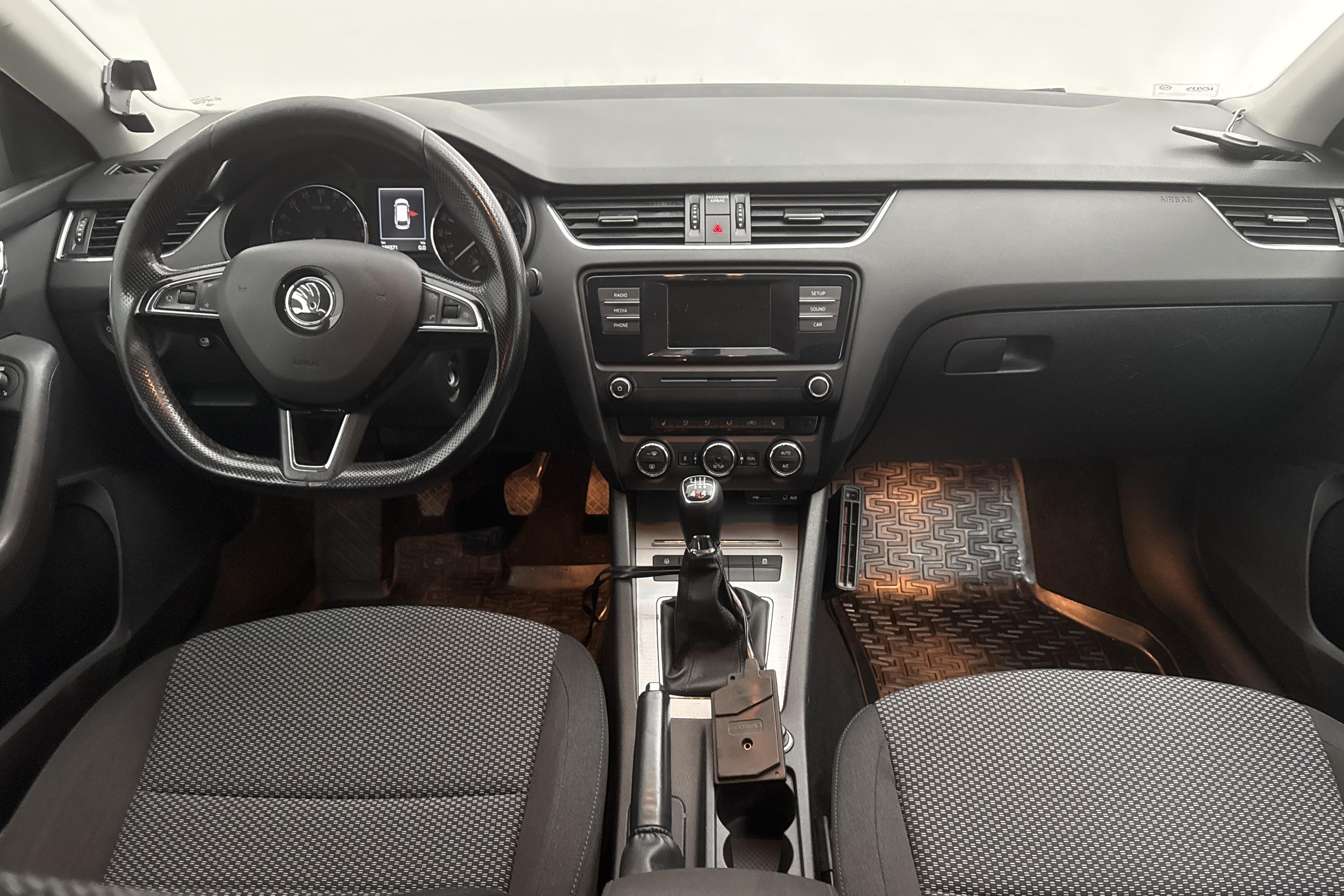 Skoda Octavia III 2.0 TDI CR Combi 4x4 (150hk) - 166 570 km - Manualna - biały - 2015