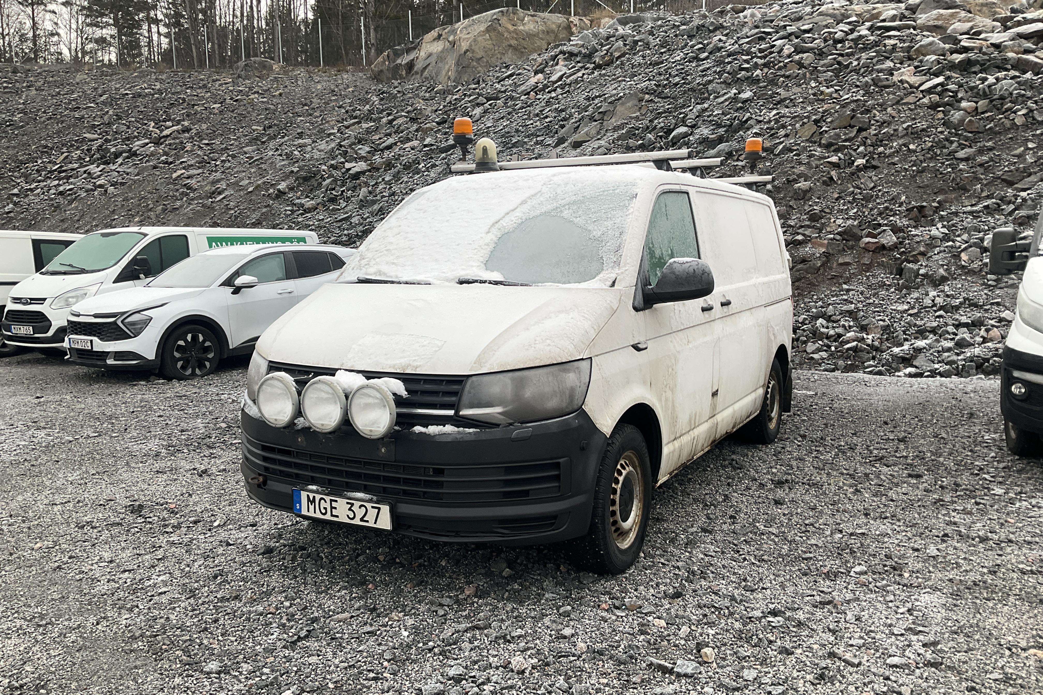 VW Transporter T6 2.0 TDI BMT Skåp 4MOTION (150hk) - 241 700 km - Manualna - biały - 2016