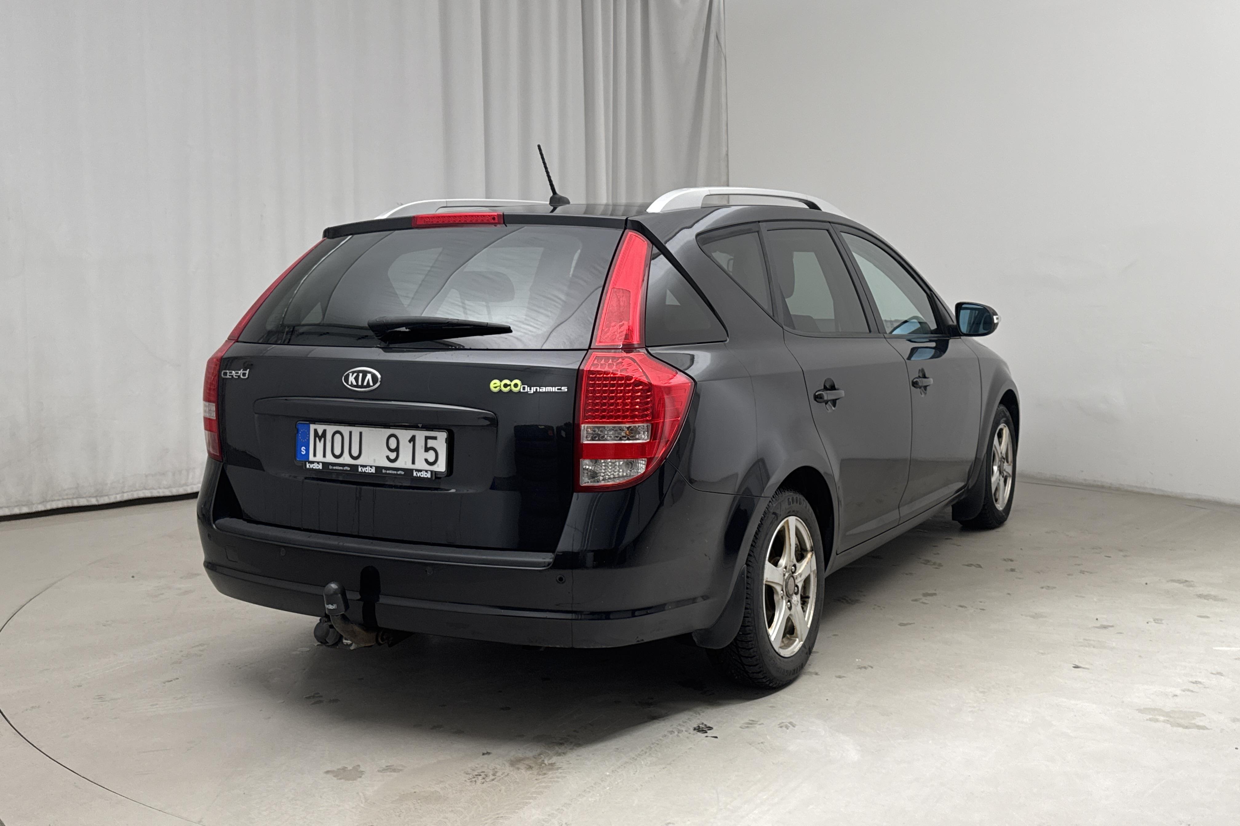 KIA Cee'd 1.6 CRDi SW (115hk) - 162 220 km - Manualna - czarny - 2010