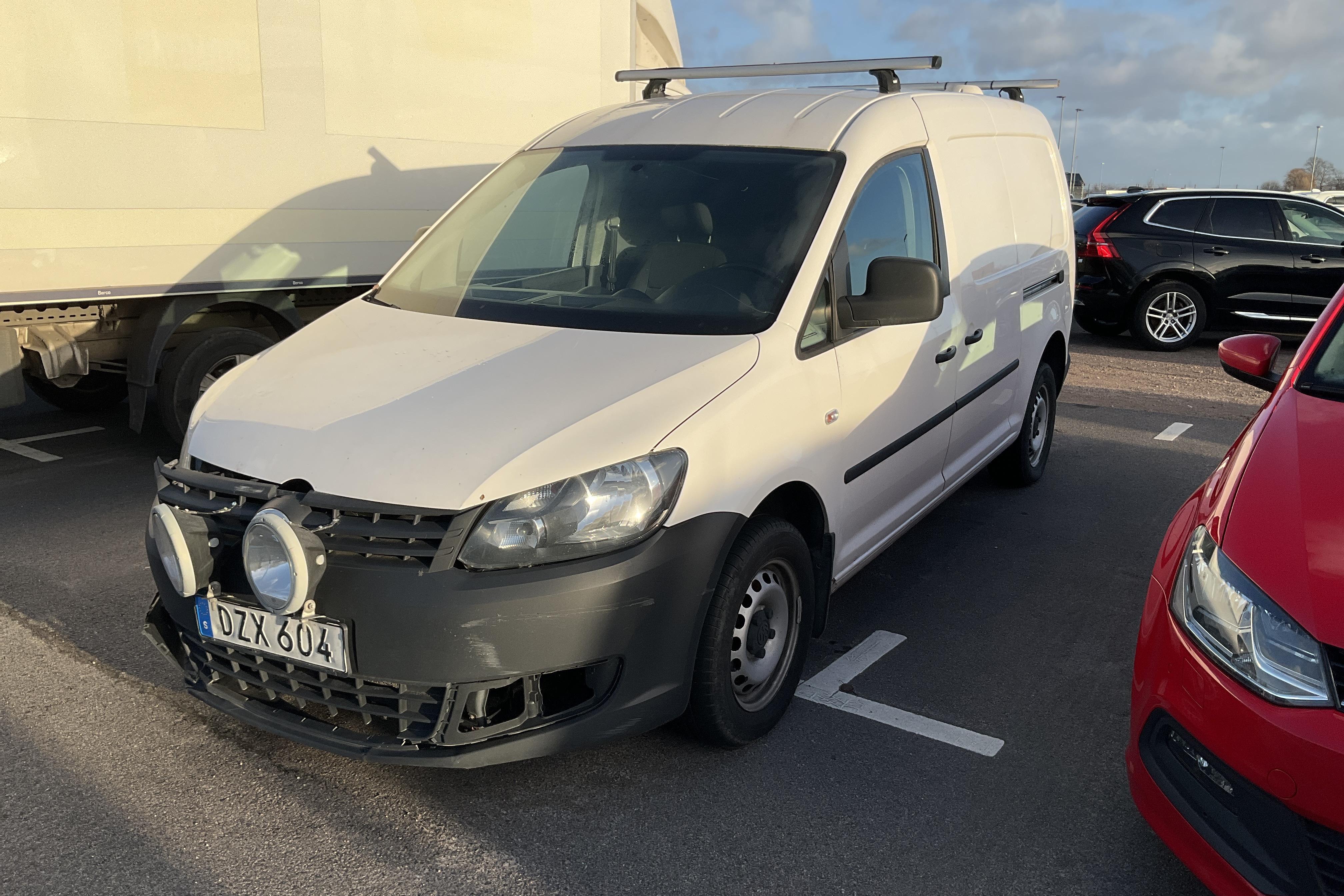 VW Caddy 2.0 TDI Maxi Skåp 4-motion (110hk) - 150 290 km - Manuaalinen - valkoinen - 2015