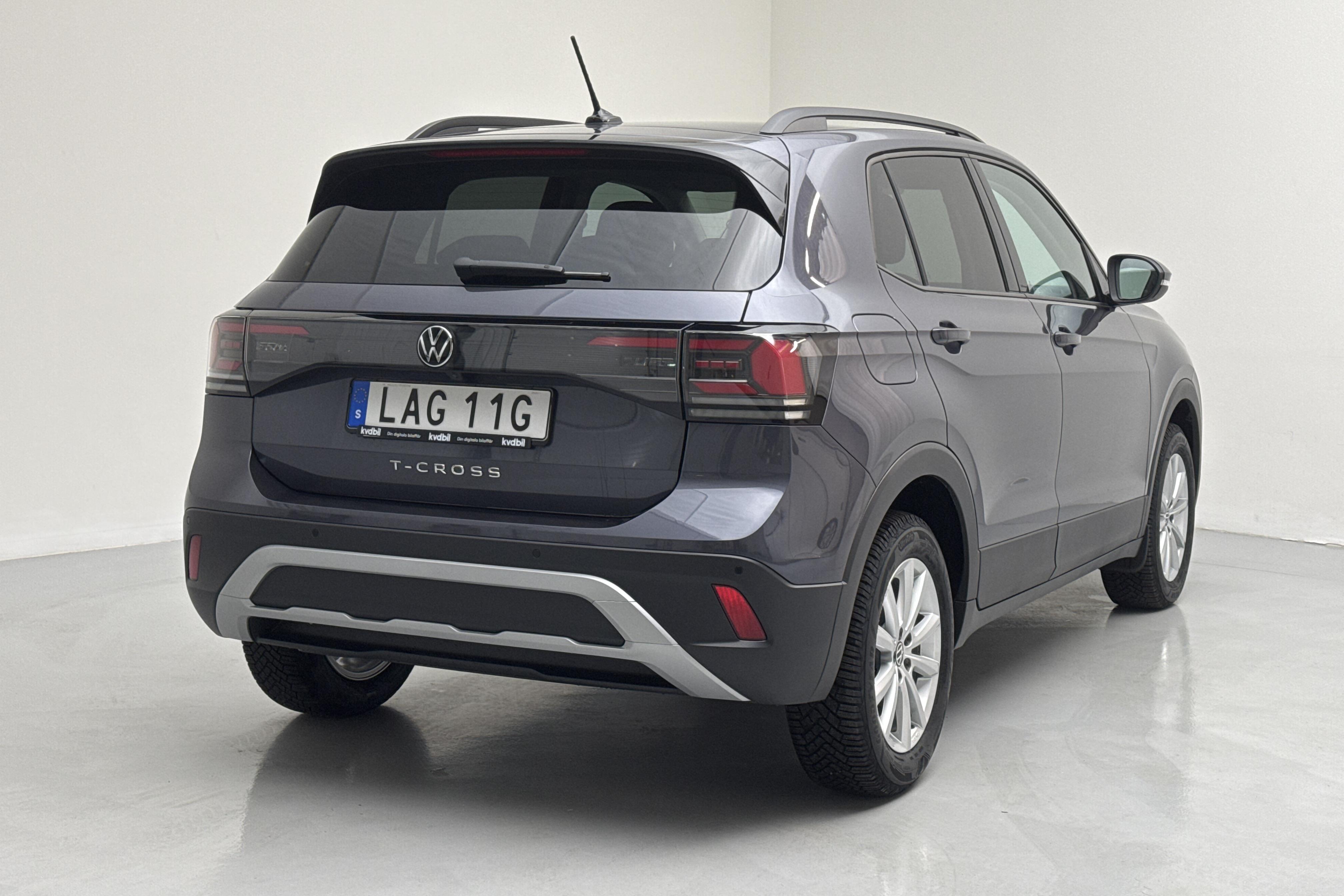 VW T-Cross 1.0 TSI (95hk) - 50 km - Manual - gray - 2024