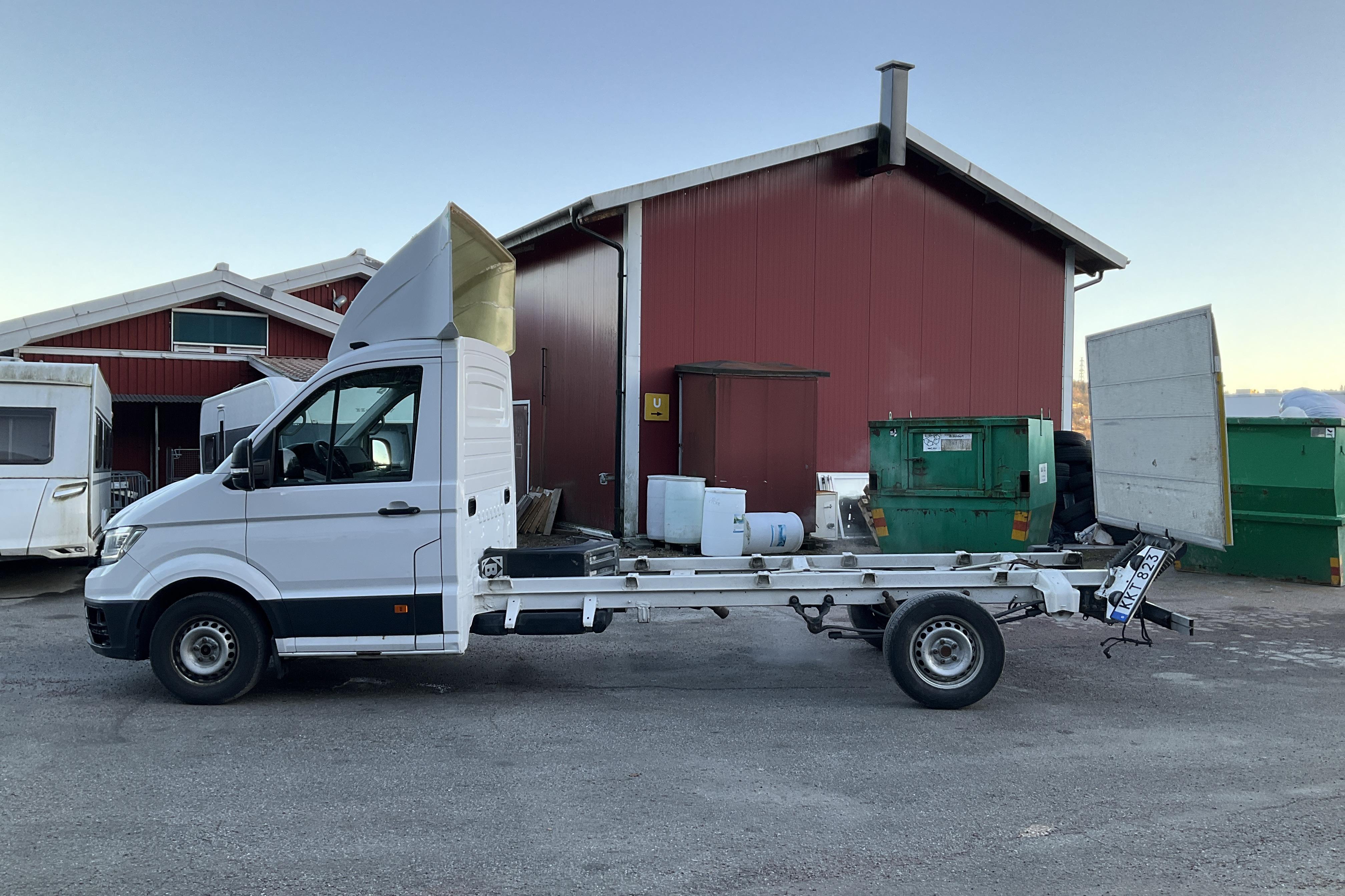 VW Crafter 35 2.0 TDI Chassi (177hk) - 281 650 km - Automatic - white - 2019