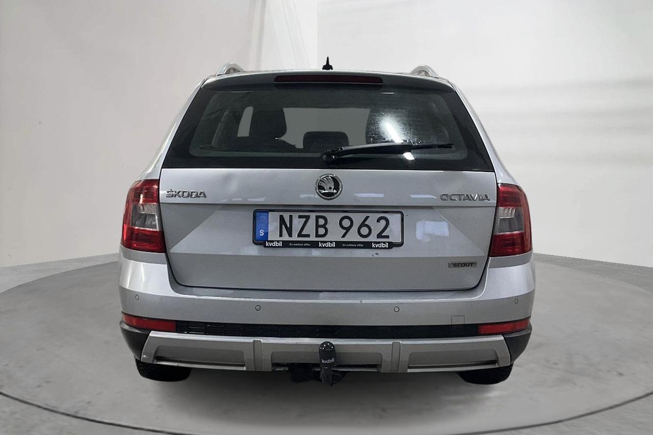 Skoda Octavia Scout II 2.0 TDI 4X4 (150hk) - 20 044 mil - Manuell - silver - 2016