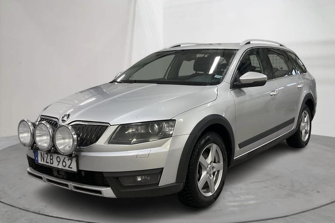 Skoda Octavia Scout II 2.0 TDI 4X4 (150hk) - 20 044 mil - Manuell - silver - 2016