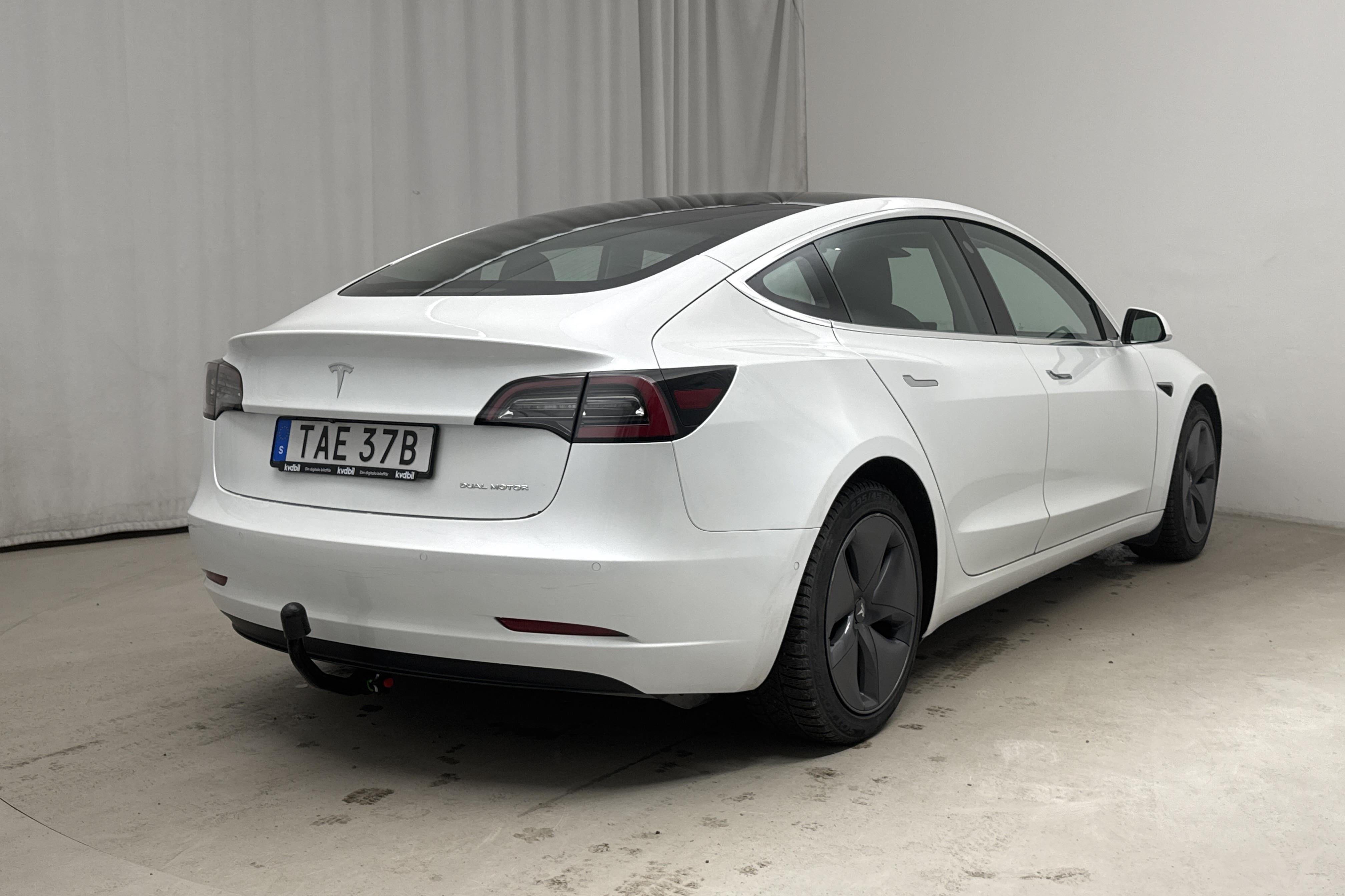 Tesla Model 3 Long Range Dual Motor AWD - 96 050 km - Automaattinen - valkoinen - 2020