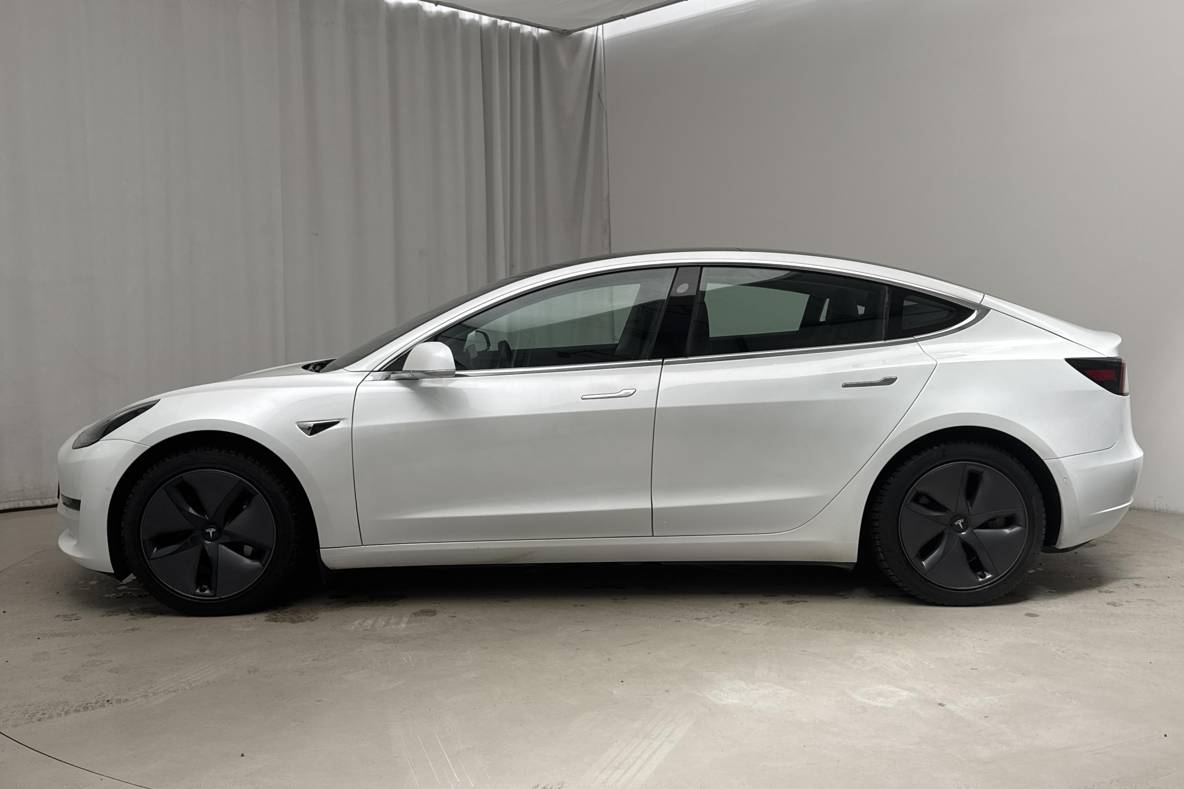 Tesla Model 3 Long Range Dual Motor AWD - 96 050 km - Automaattinen - valkoinen - 2020