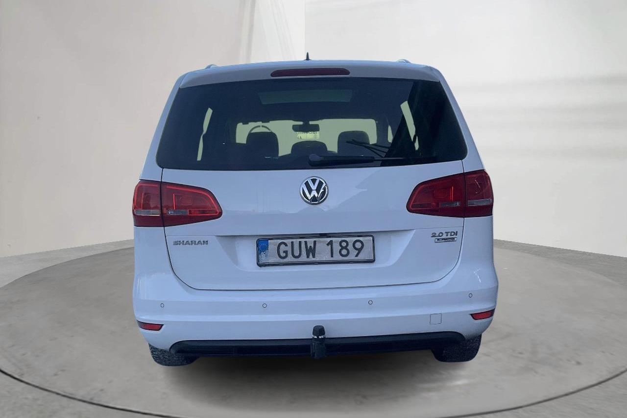 VW Sharan 2.0 TDI BlueMotion Technology (140hk) - 16 492 mil - Automat - vit - 2015