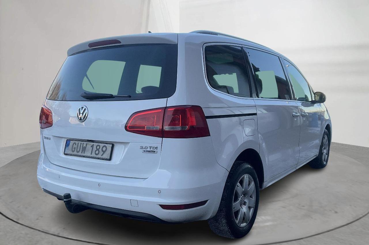 VW Sharan 2.0 TDI BlueMotion Technology (140hk) - 16 492 mil - Automat - vit - 2015