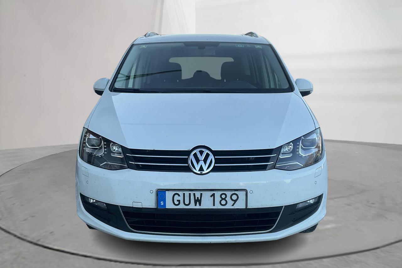 VW Sharan 2.0 TDI BlueMotion Technology (140hk) - 16 492 mil - Automat - vit - 2015