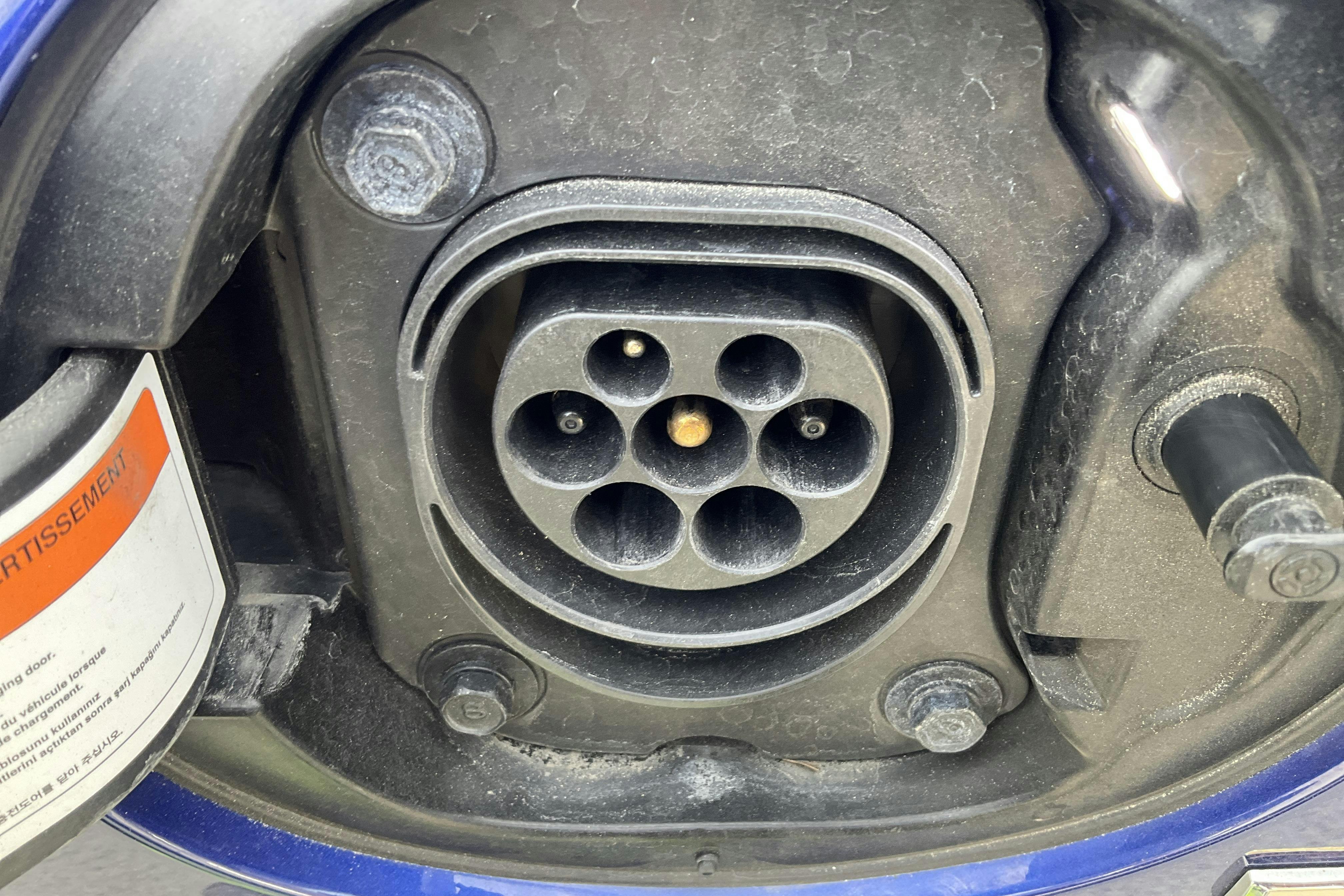 Hyundai IONIQ Plug-in (141hk) - 80 910 km - Automatic - Dark Blue - 2019