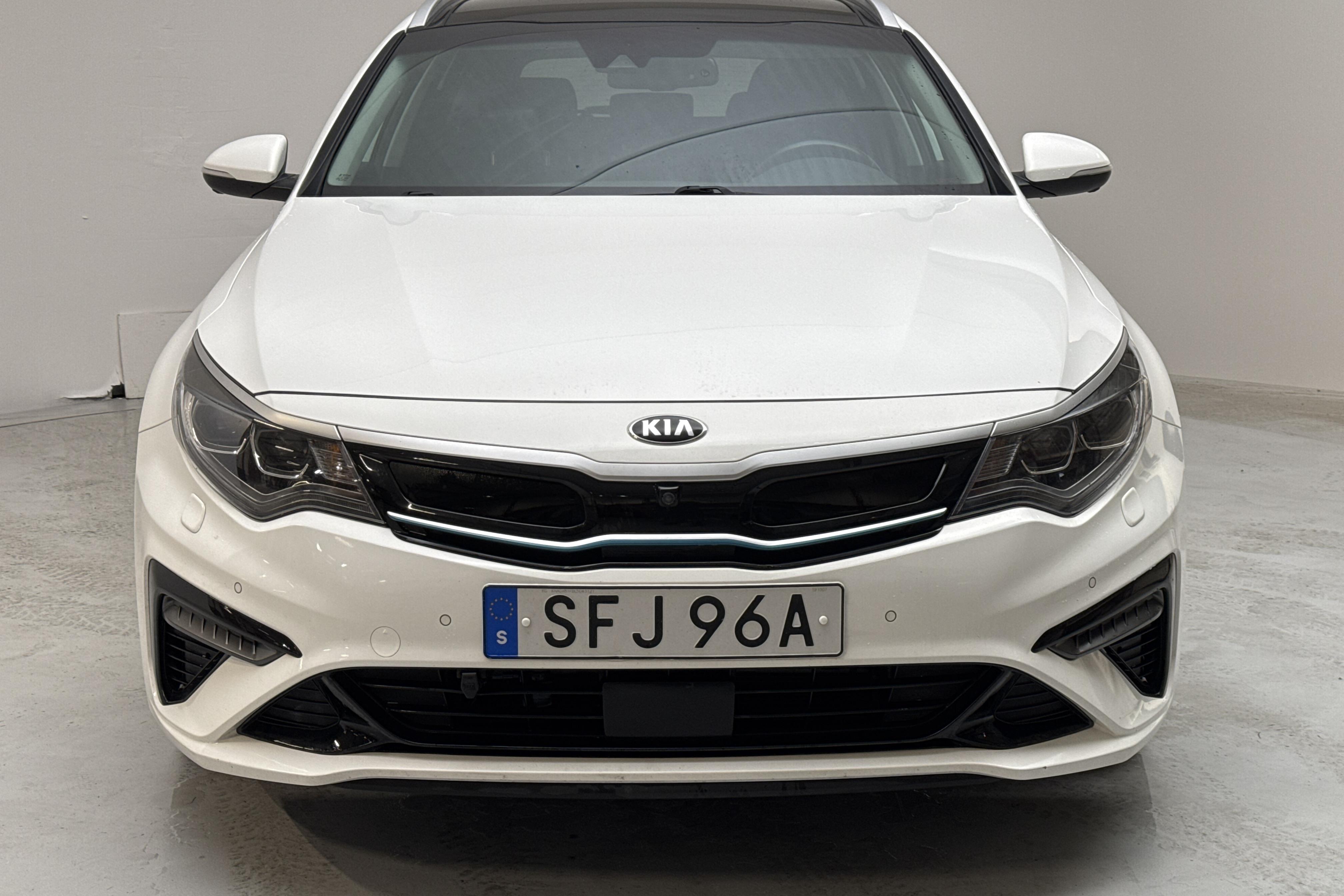 KIA Optima 2.0 GDi Plug-in Hybrid SW (205hk) - 127 110 km - Automaattinen - valkoinen - 2020