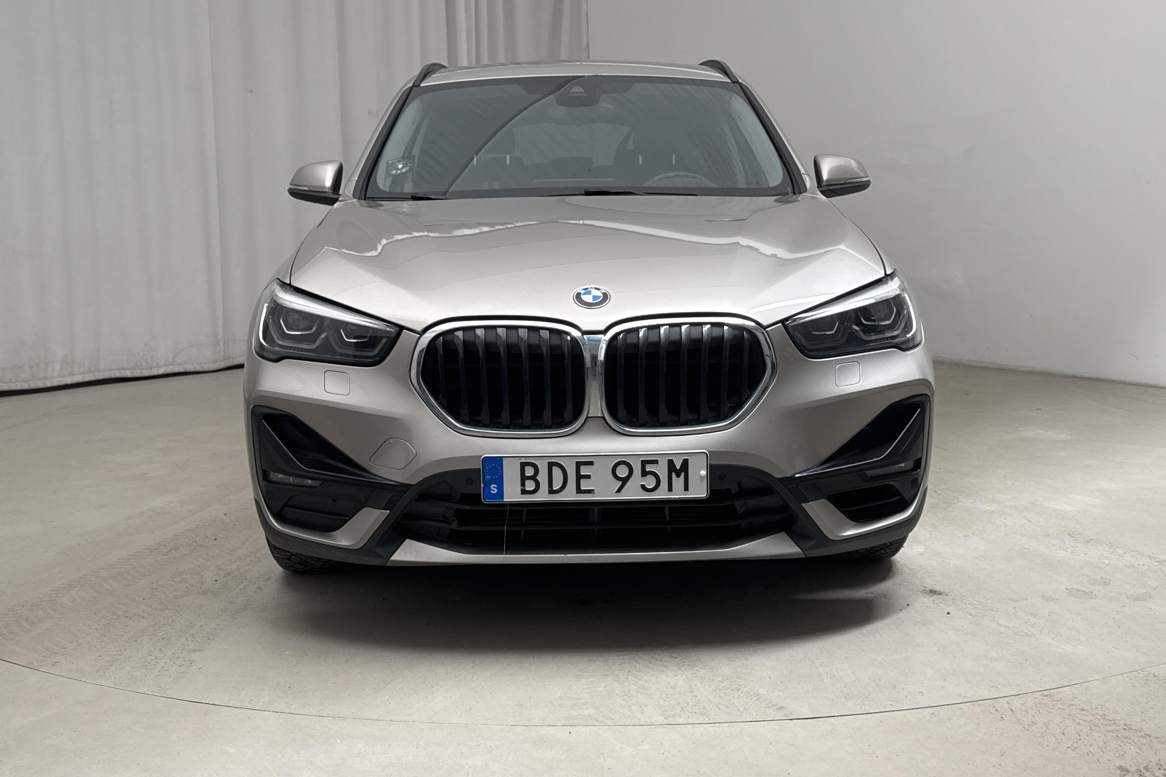 BMW X1 xDrive25e 9,7 kWh LCI, F48 (220hk) - 81 370 km - Automaattinen - hopea - 2021