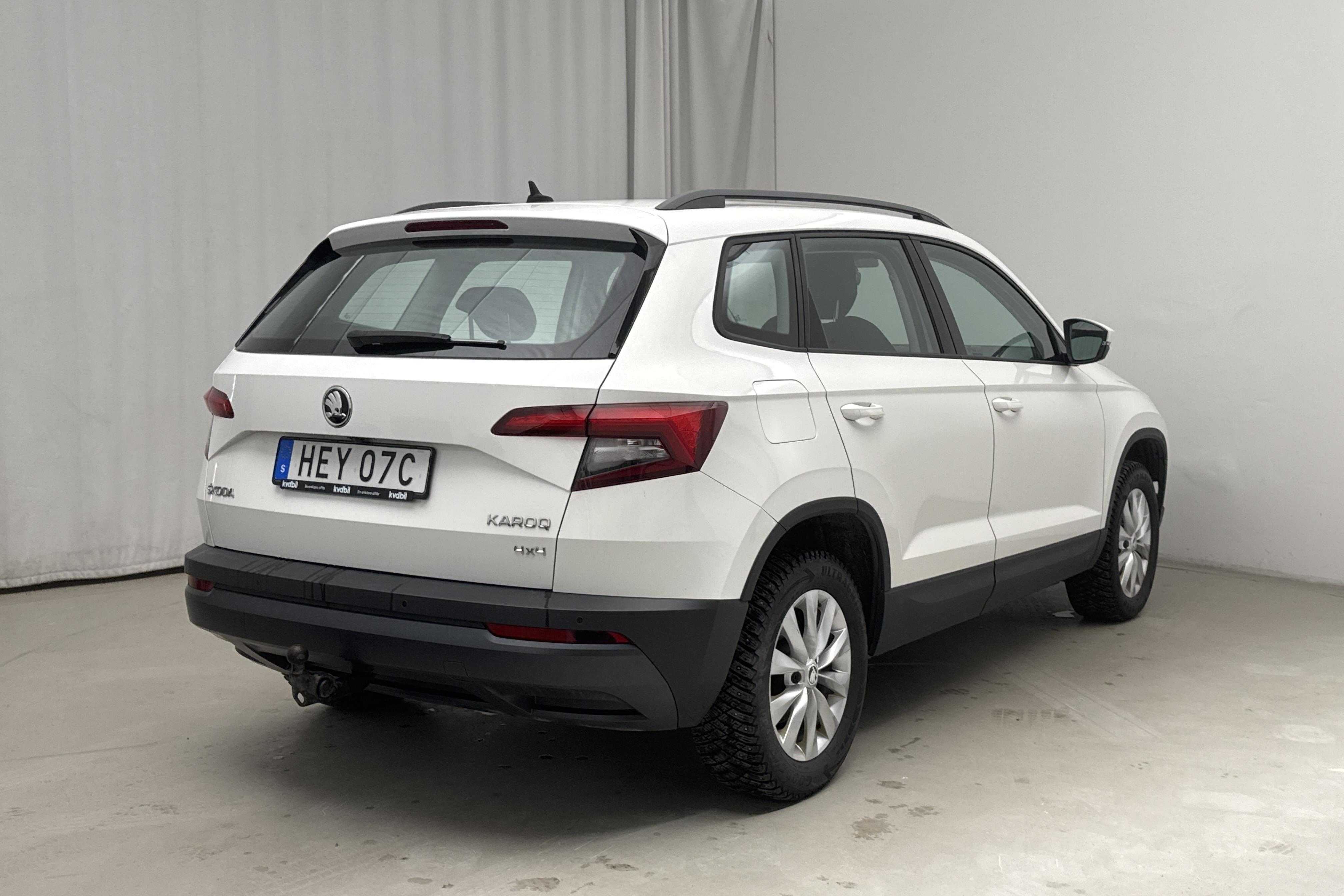 Skoda Karoq 2.0 TDI 4X4 (150hk) - 60 860 km - Manuaalinen - valkoinen - 2019