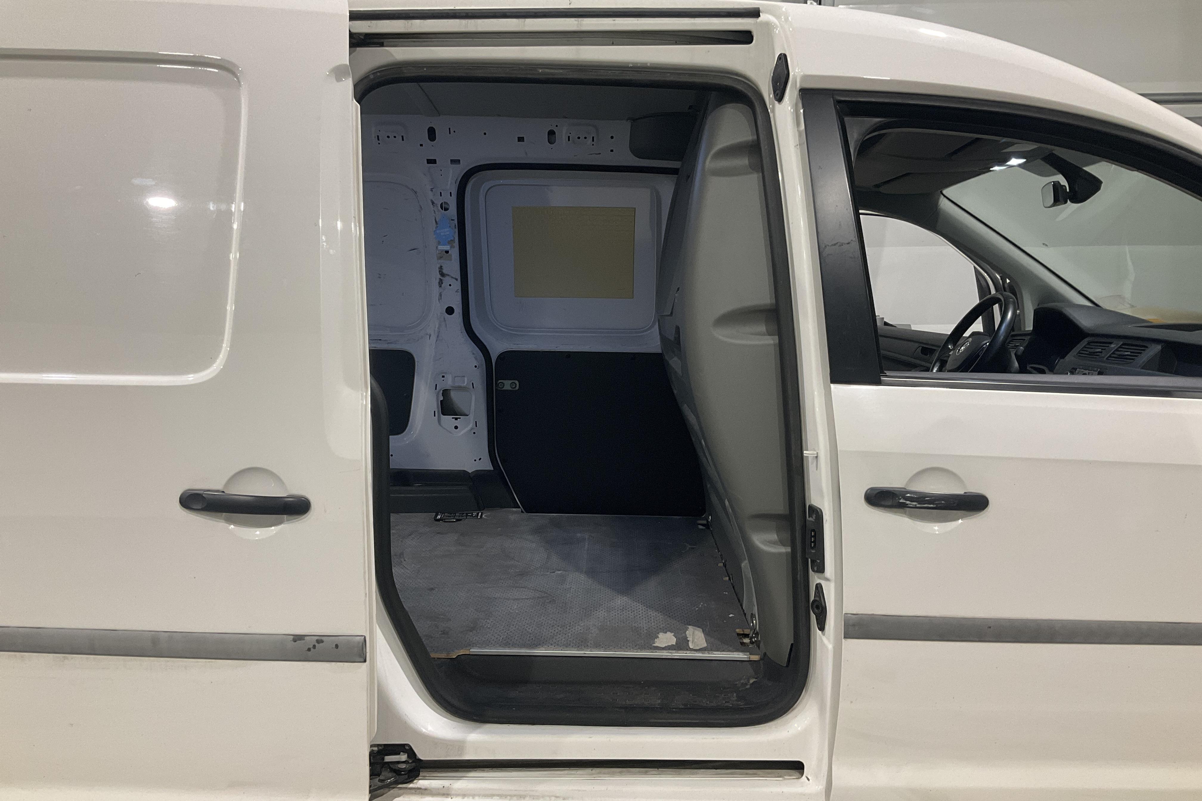 VW Caddy 2.0 TDI Maxi Skåp (102hk) - 154 630 km - Automatic - white - 2018