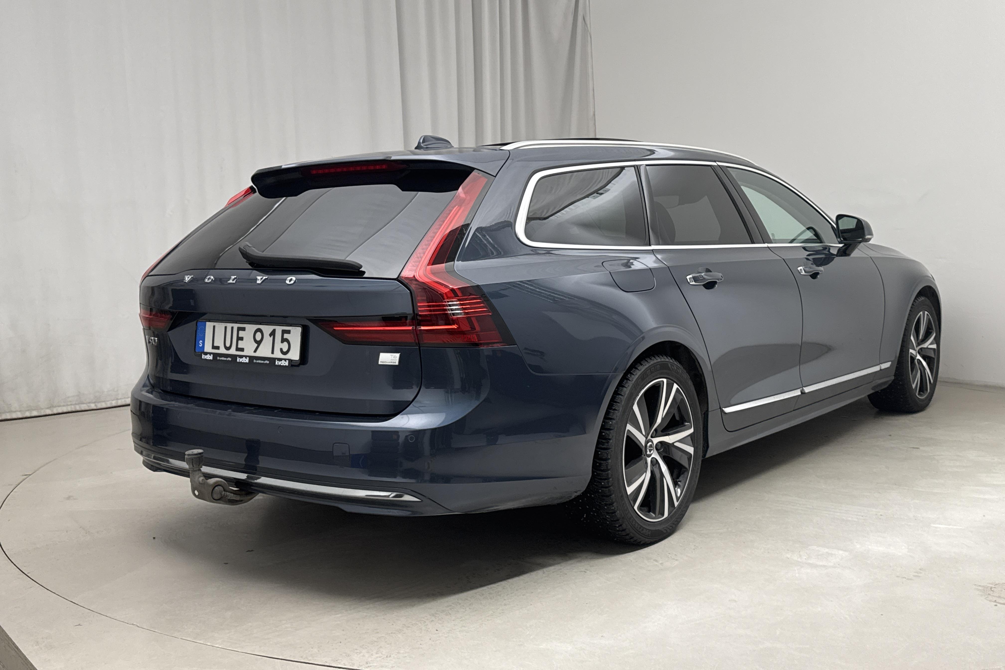 Volvo V90 T6 AWD Twin Engine (340hk) - 6 420 mil - Automat - Dark Blue - 2021