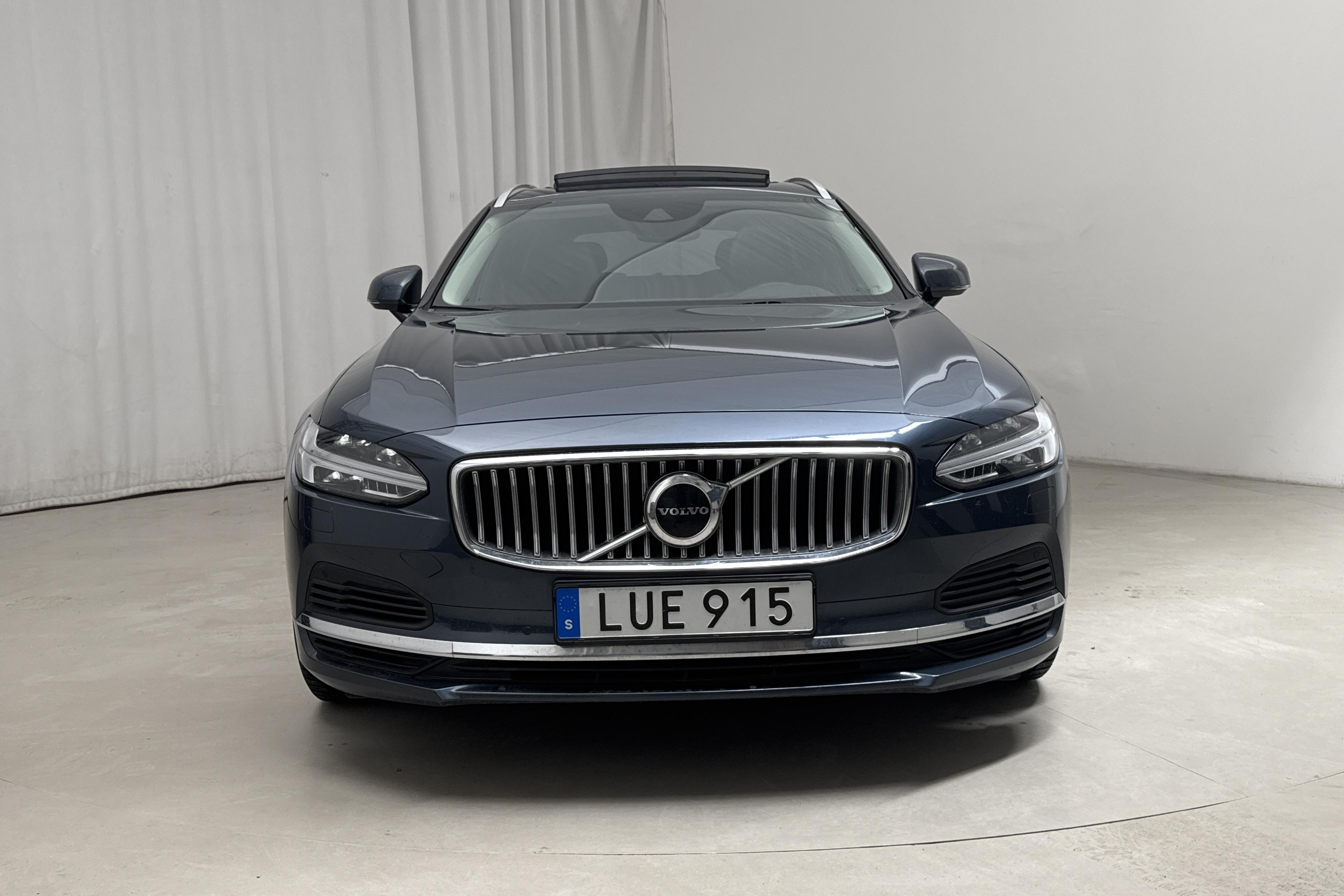 Volvo V90 T6 AWD Twin Engine (340hk) - 6 420 mil - Automat - Dark Blue - 2021