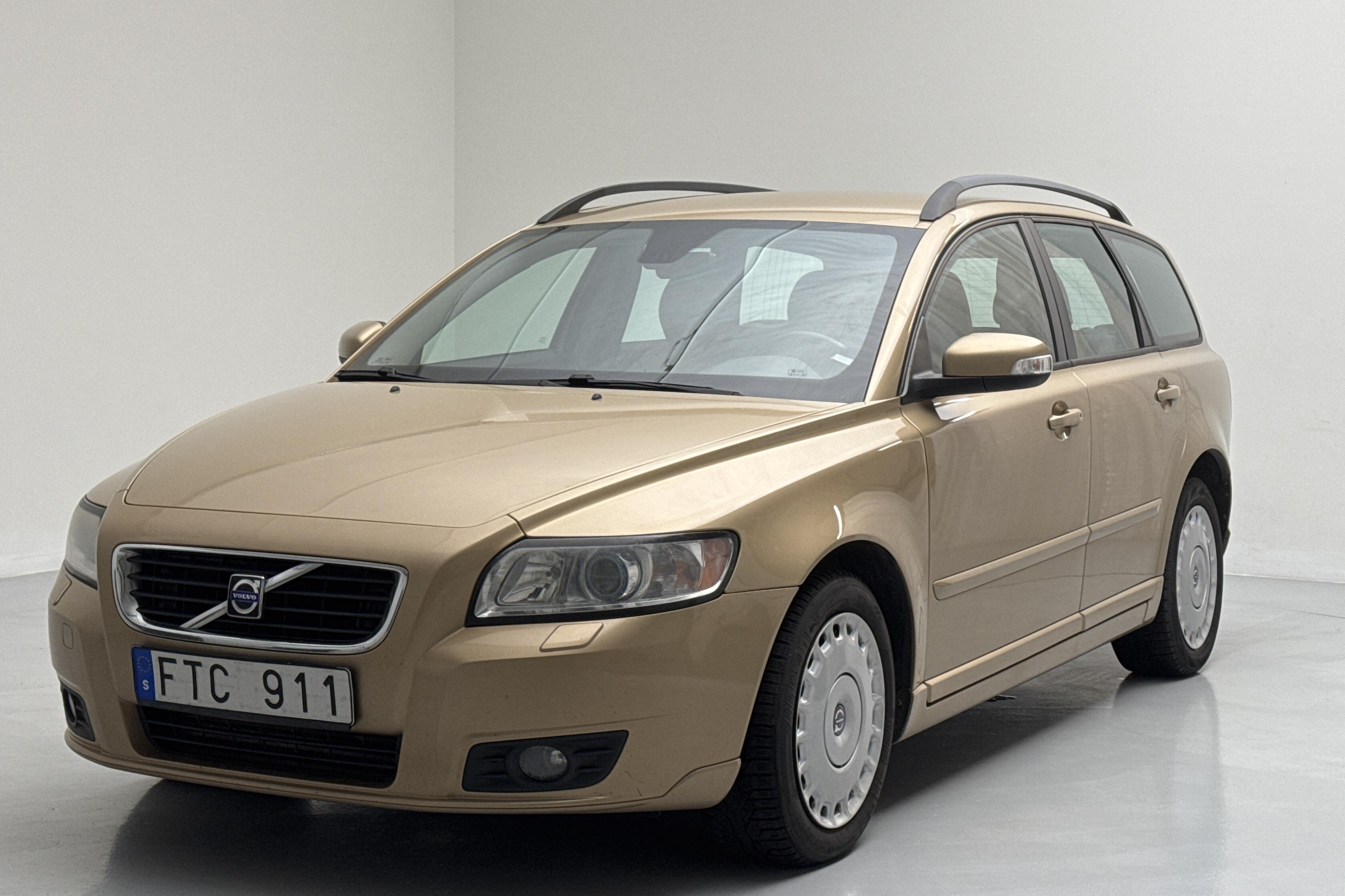 Volvo V50 2.0D (136hk) - 22 433 mil - Manuell - Light Brown - 2008