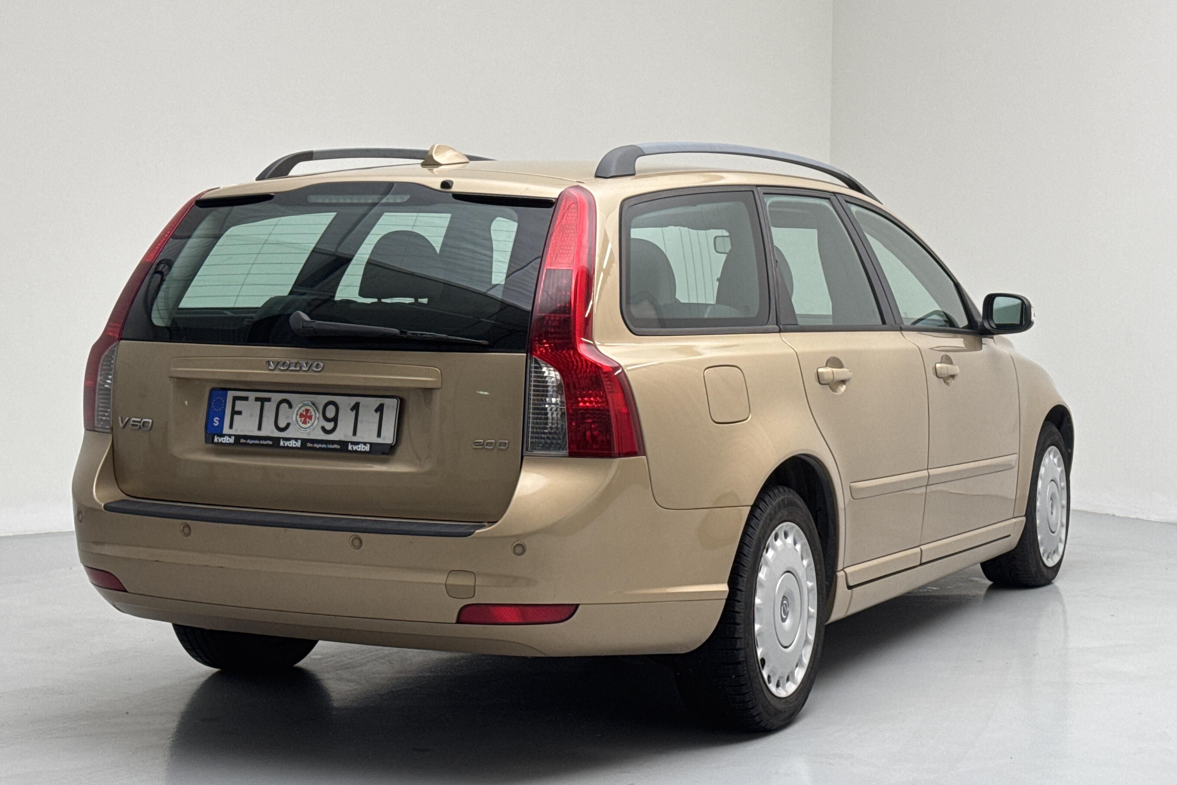 Volvo V50 2.0D (136hk) - 22 433 mil - Manuell - Light Brown - 2008