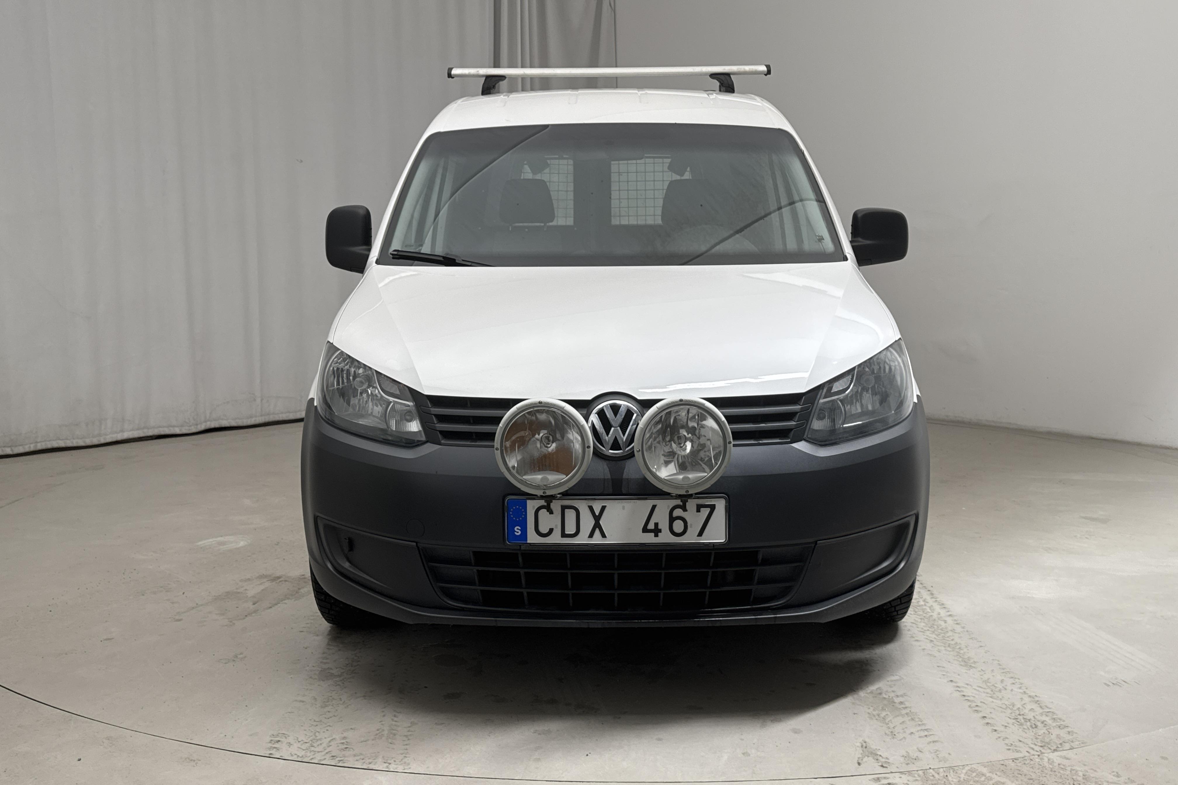 VW Caddy 1.6 TDI Skåp (102hk) - 169 420 km - Käsitsi - valge - 2012