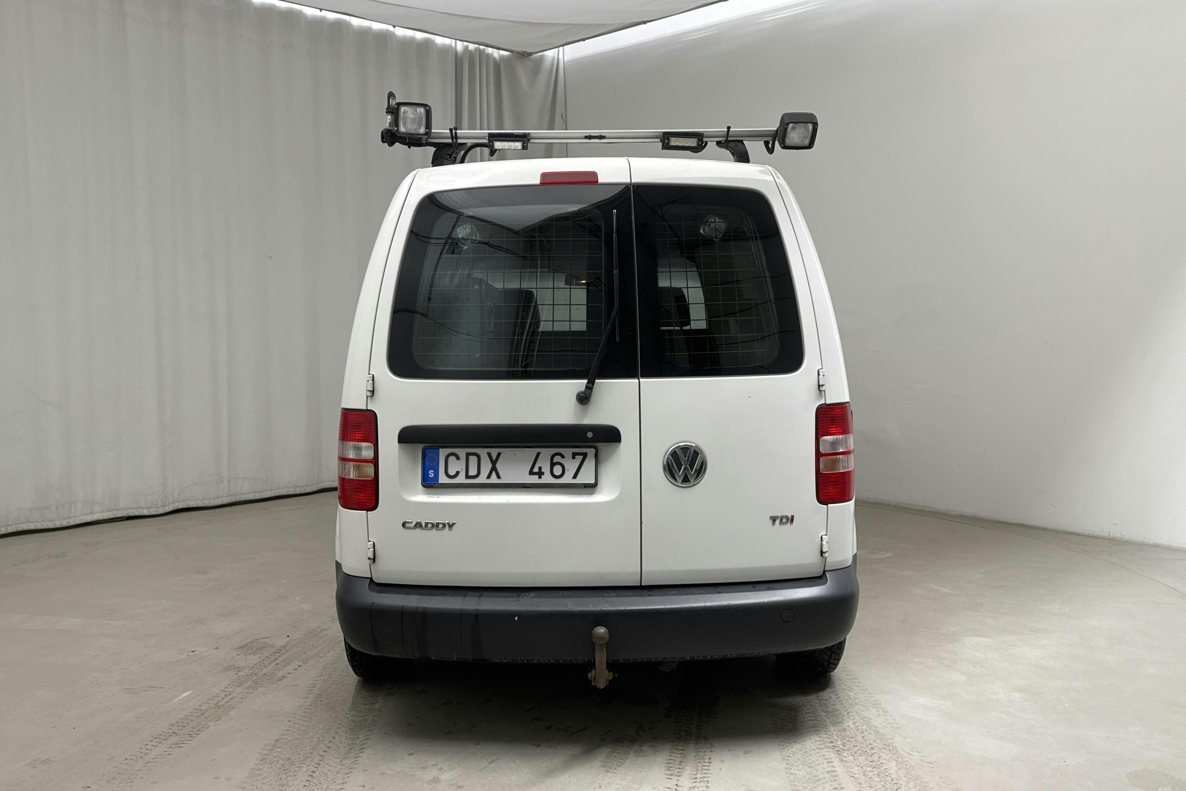 VW Caddy 1.6 TDI Skåp (102hk) - 169 420 km - Käsitsi - valge - 2012