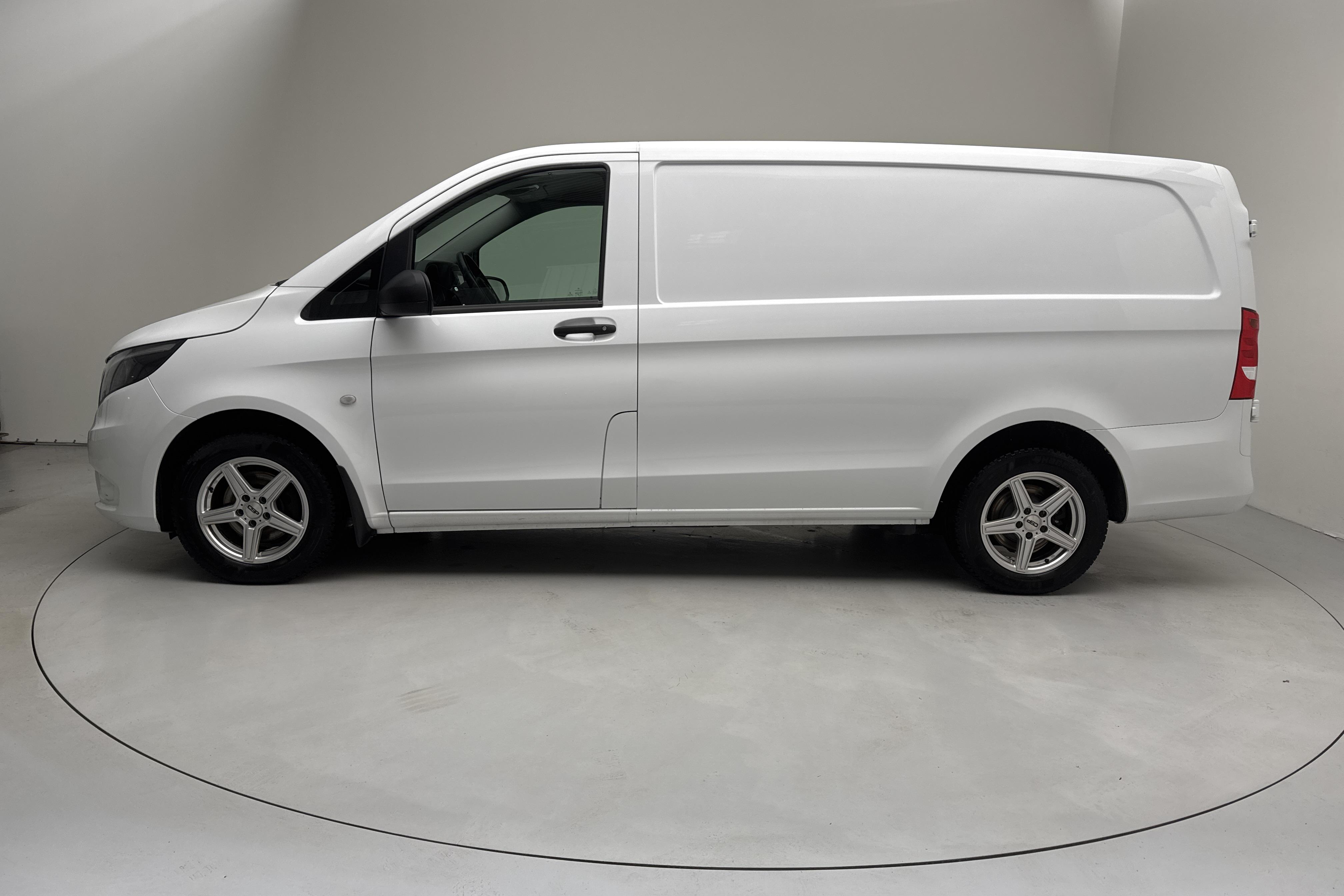 Mercedes Vito 116 CDI W640 (163hk) - 133 950 km - Automaatne - valge - 2020