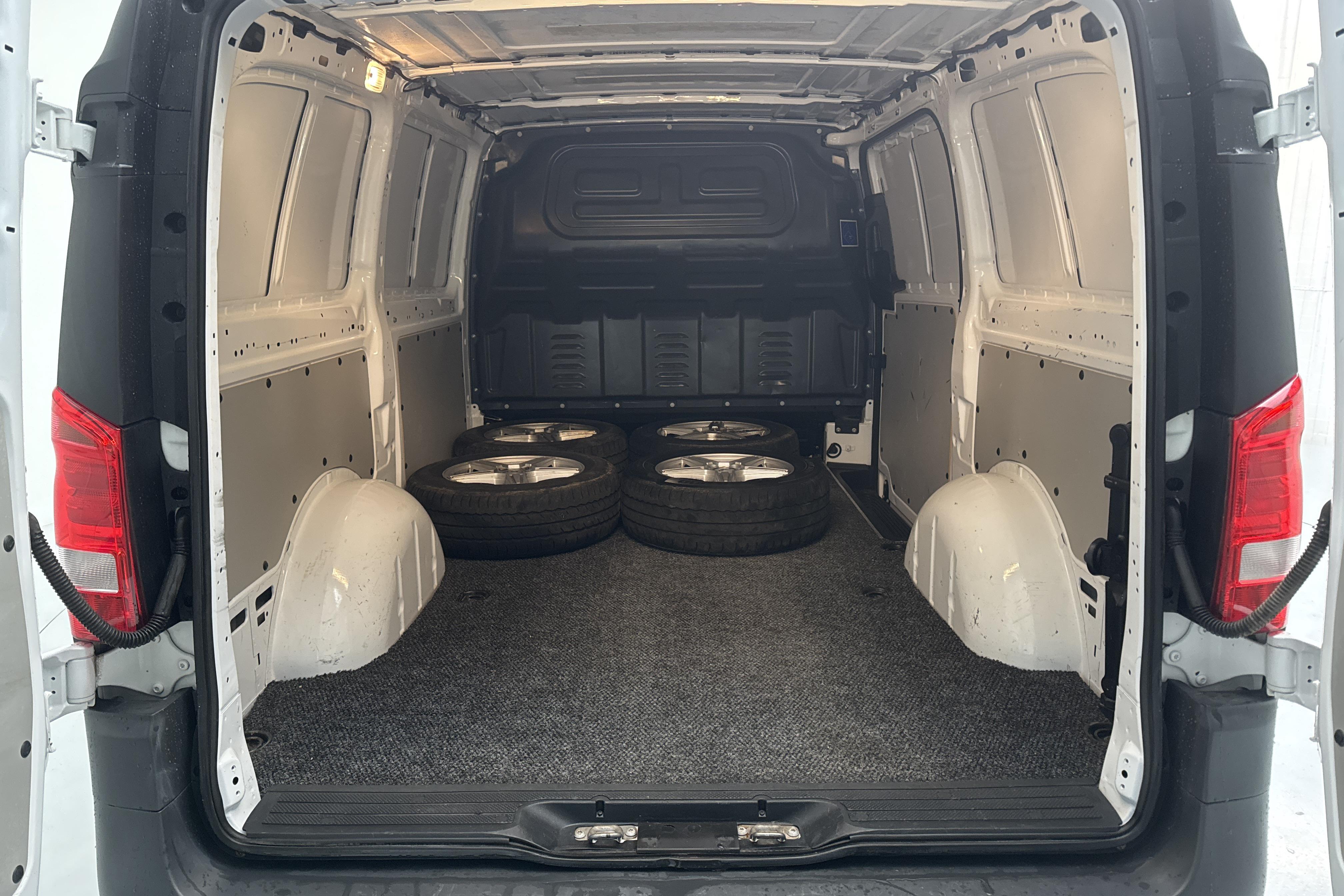 Mercedes Vito 116 CDI W640 (163hk) - 75 210 km - Automaattinen - valkoinen - 2019