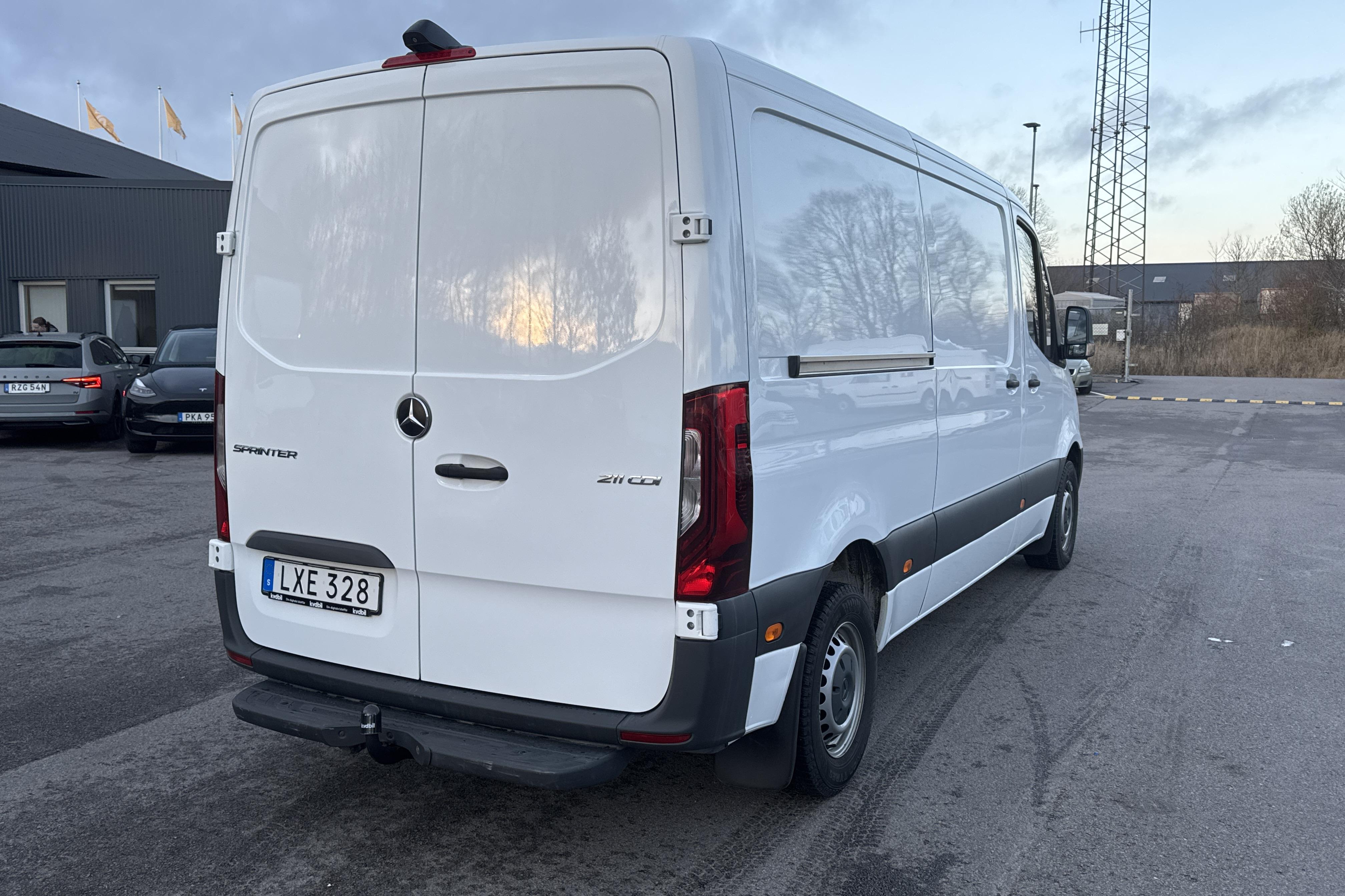 Mercedes Sprinter 211 CDI Skåp 2WD (114hk) - 94 790 km - Automaatne - valge - 2019