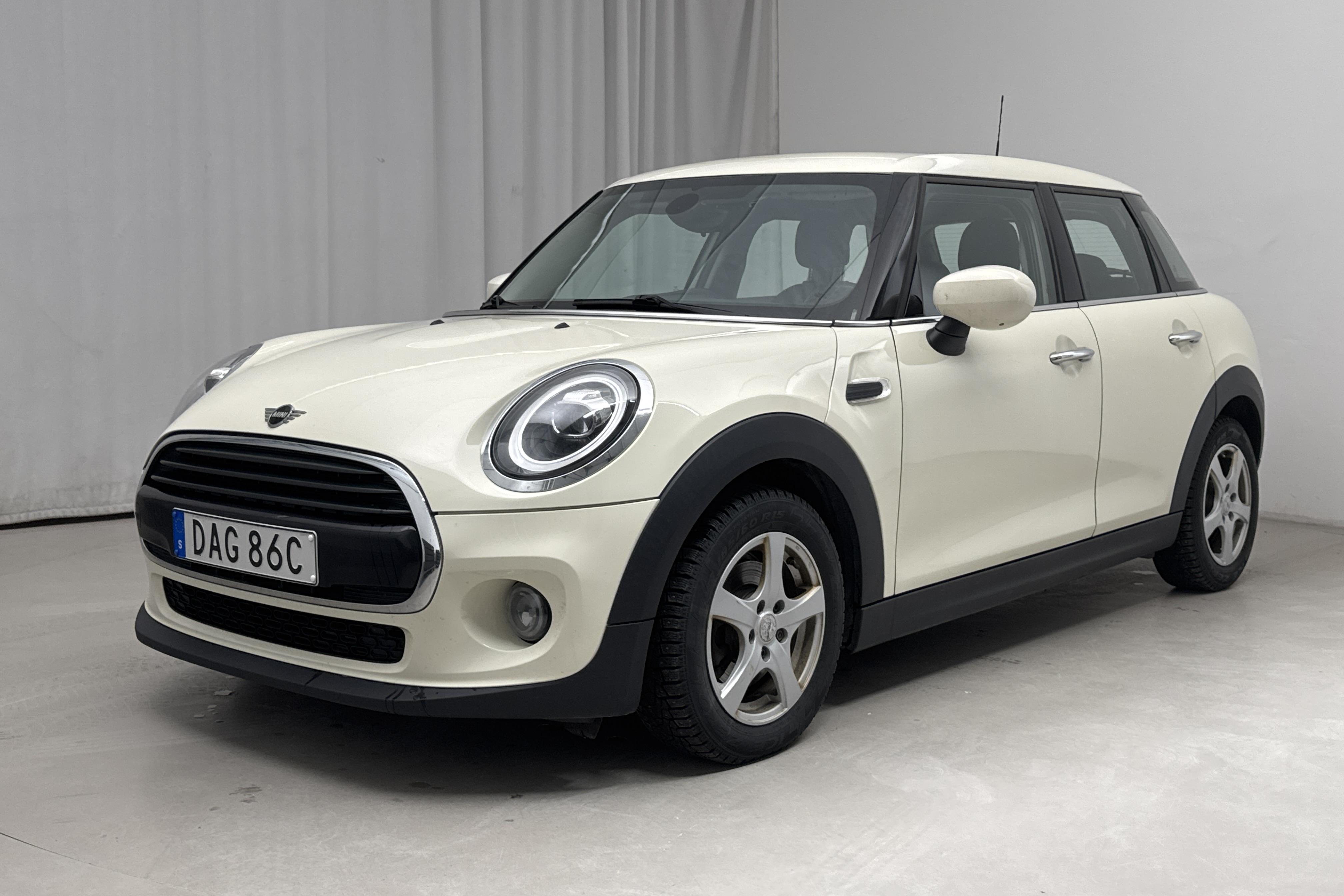 MINI Cooper Hatch 5dr, F55 (136hk) - 145 600 km - Käsitsi - valge - 2020