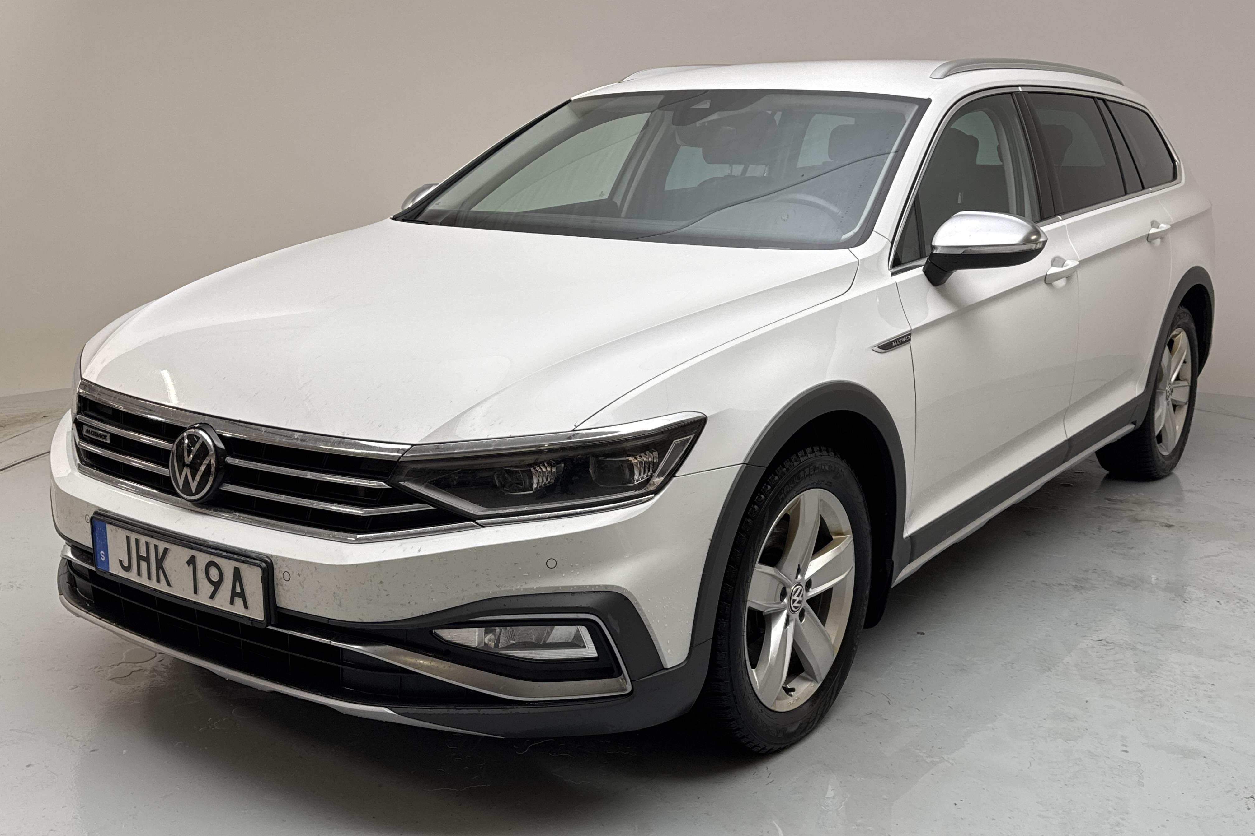 VW Passat Alltrack 2.0 TDI 4Motion (200hk) - 134 690 km - Automatic - white - 2021