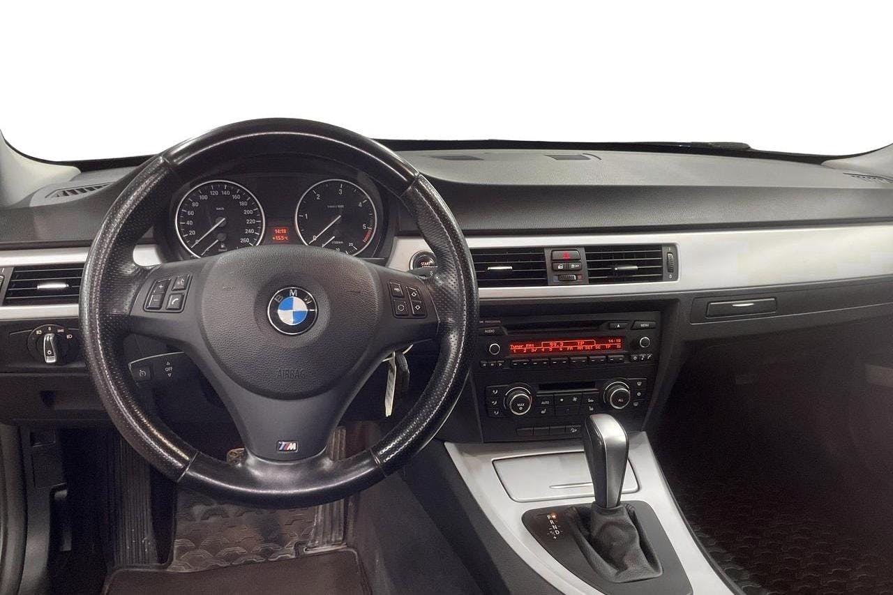 BMW 320d xDrive Touring, E91 (184hk) - 22 023 mil - Automat - svart - 2012