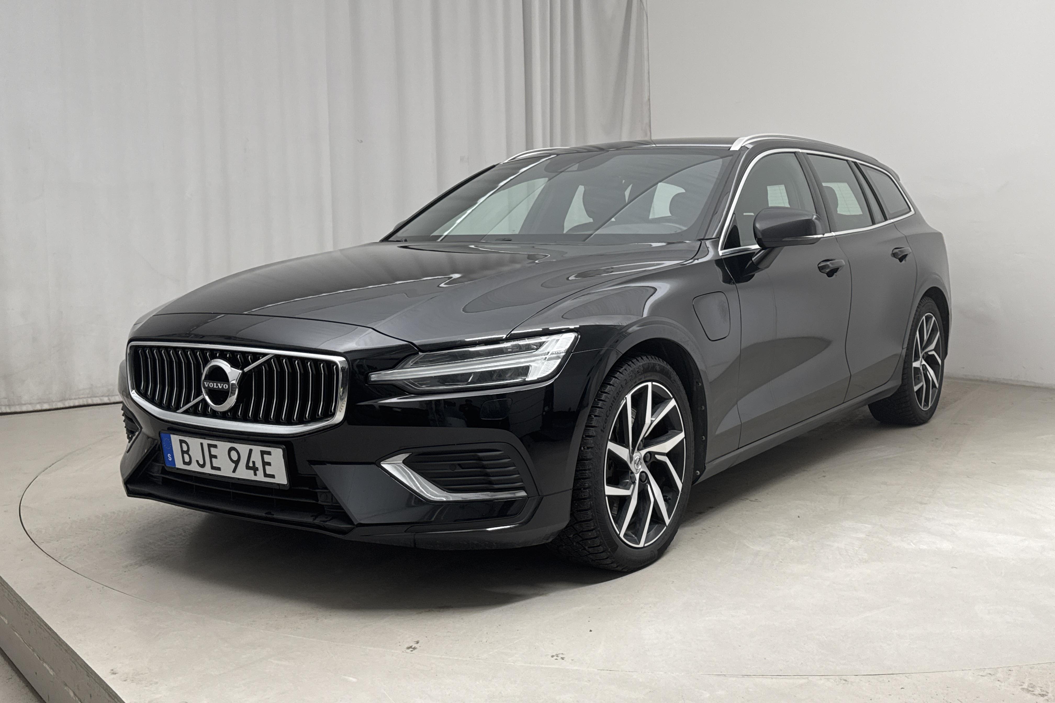 Volvo V60 T6 AWD Twin Engine (340hk) - 203 000 km - Automatyczna - czarny - 2021